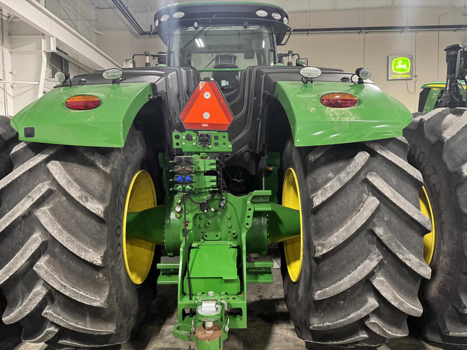 2020 John Deere 9520R Image