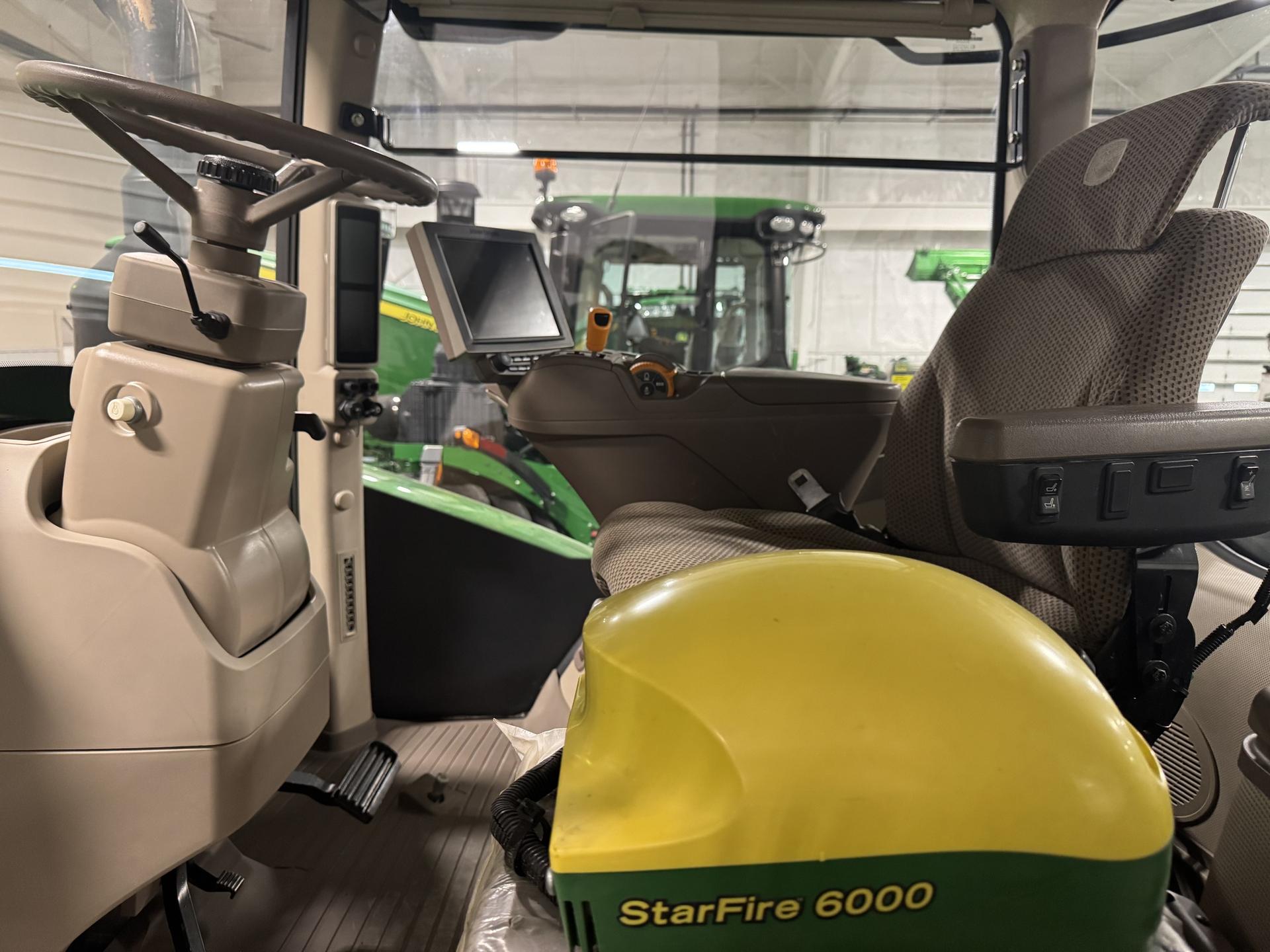2020 John Deere 9520R Image