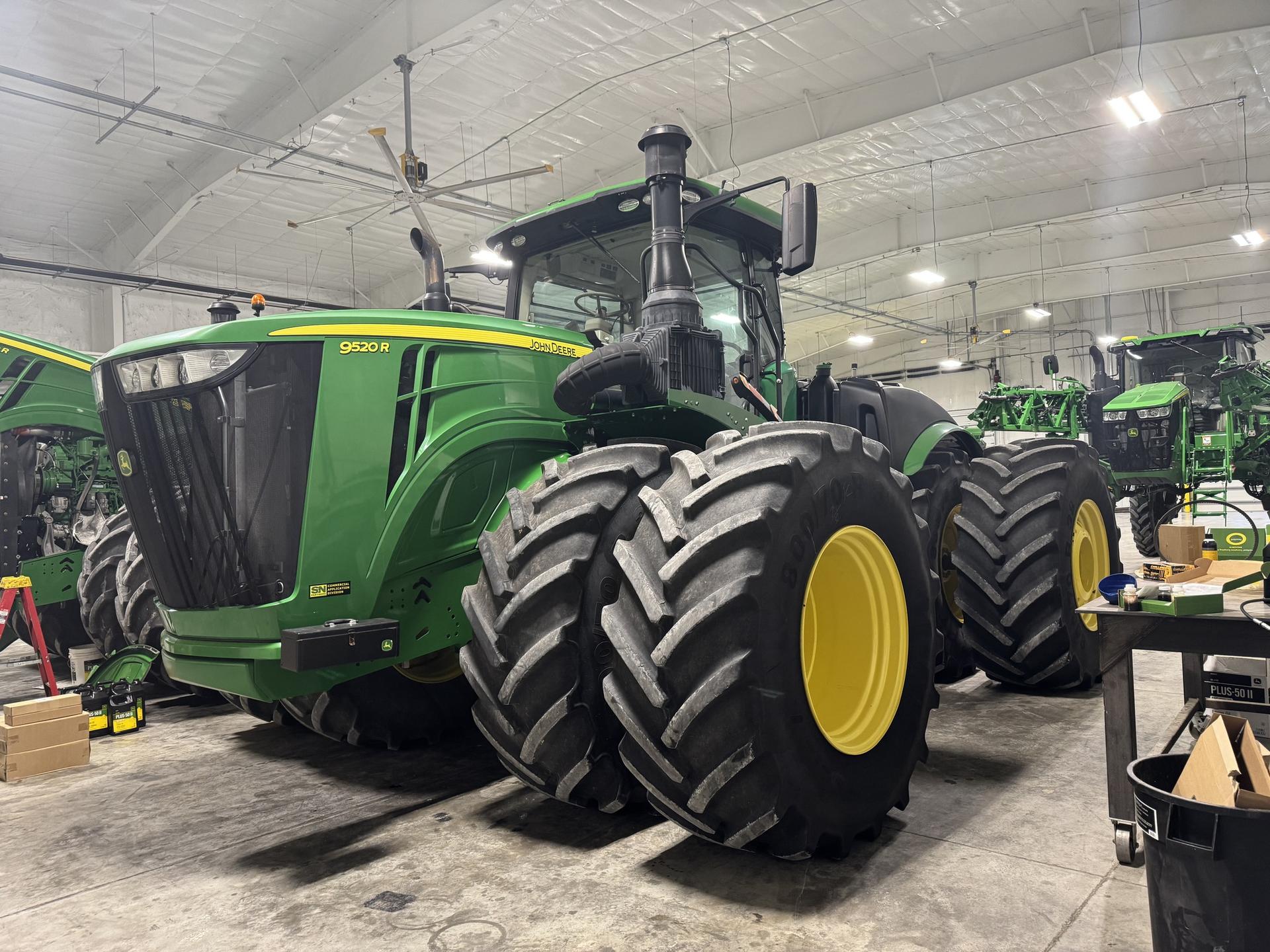 2020 John Deere 9520R Image