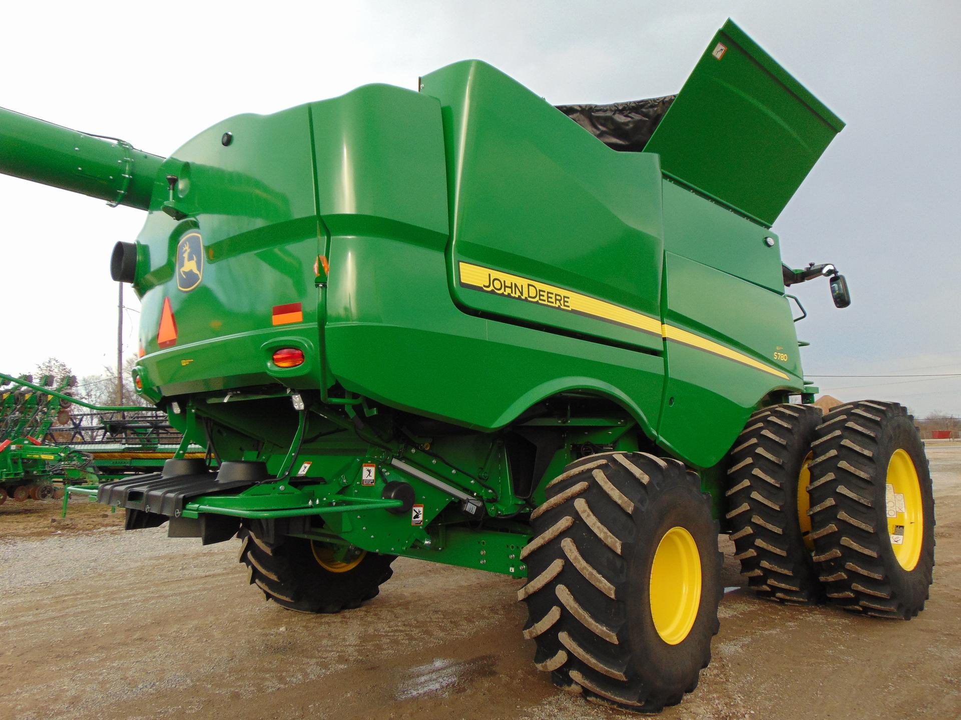 2024 John Deere S780 Image