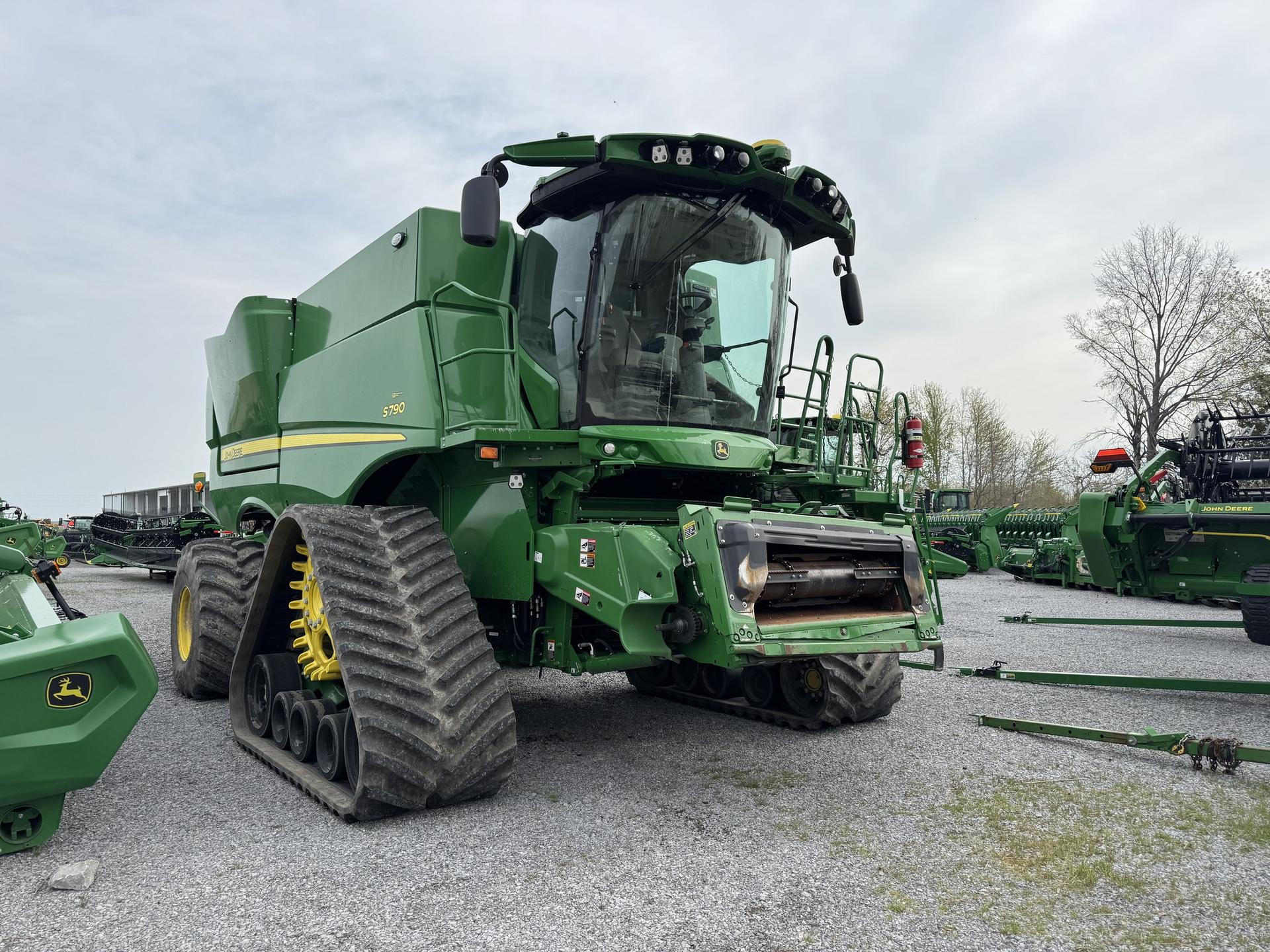 2024 John Deere S790 Image