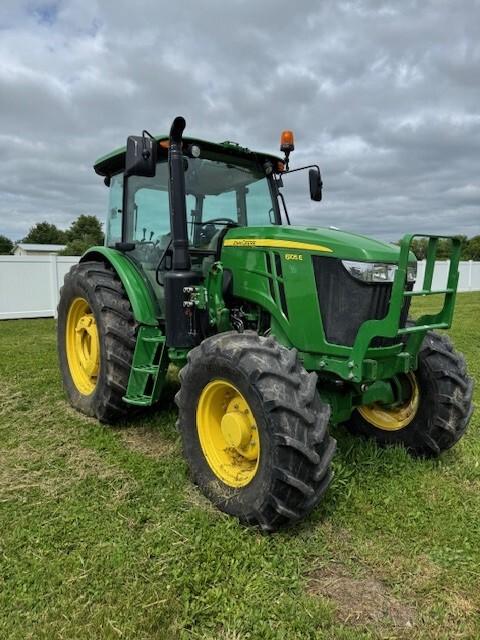 2023 John Deere 6105E Image