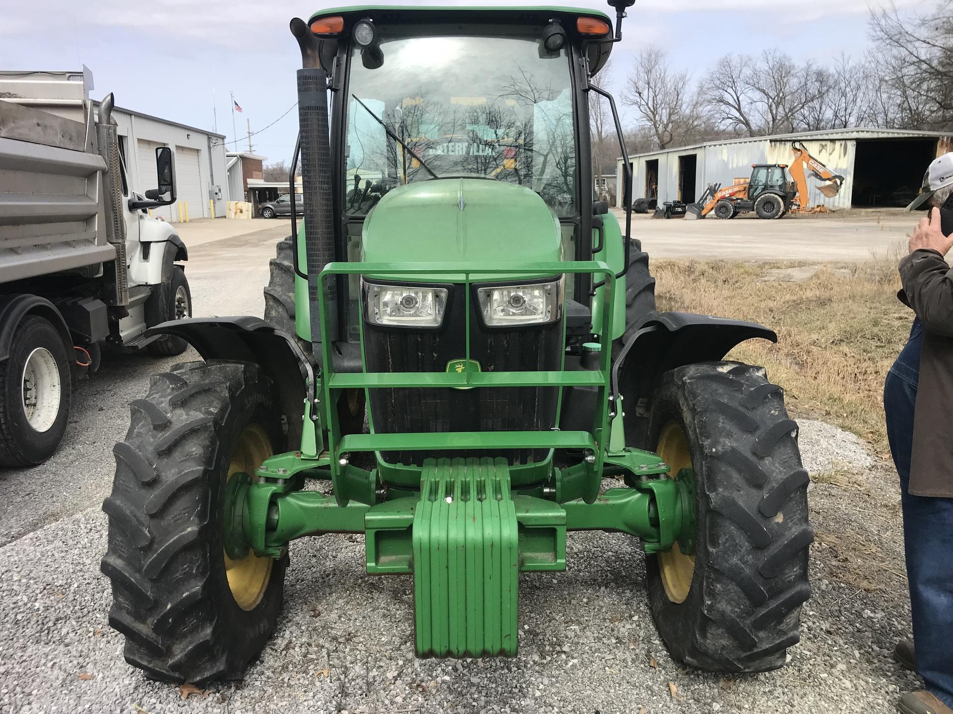 2014 John Deere 5115M Image