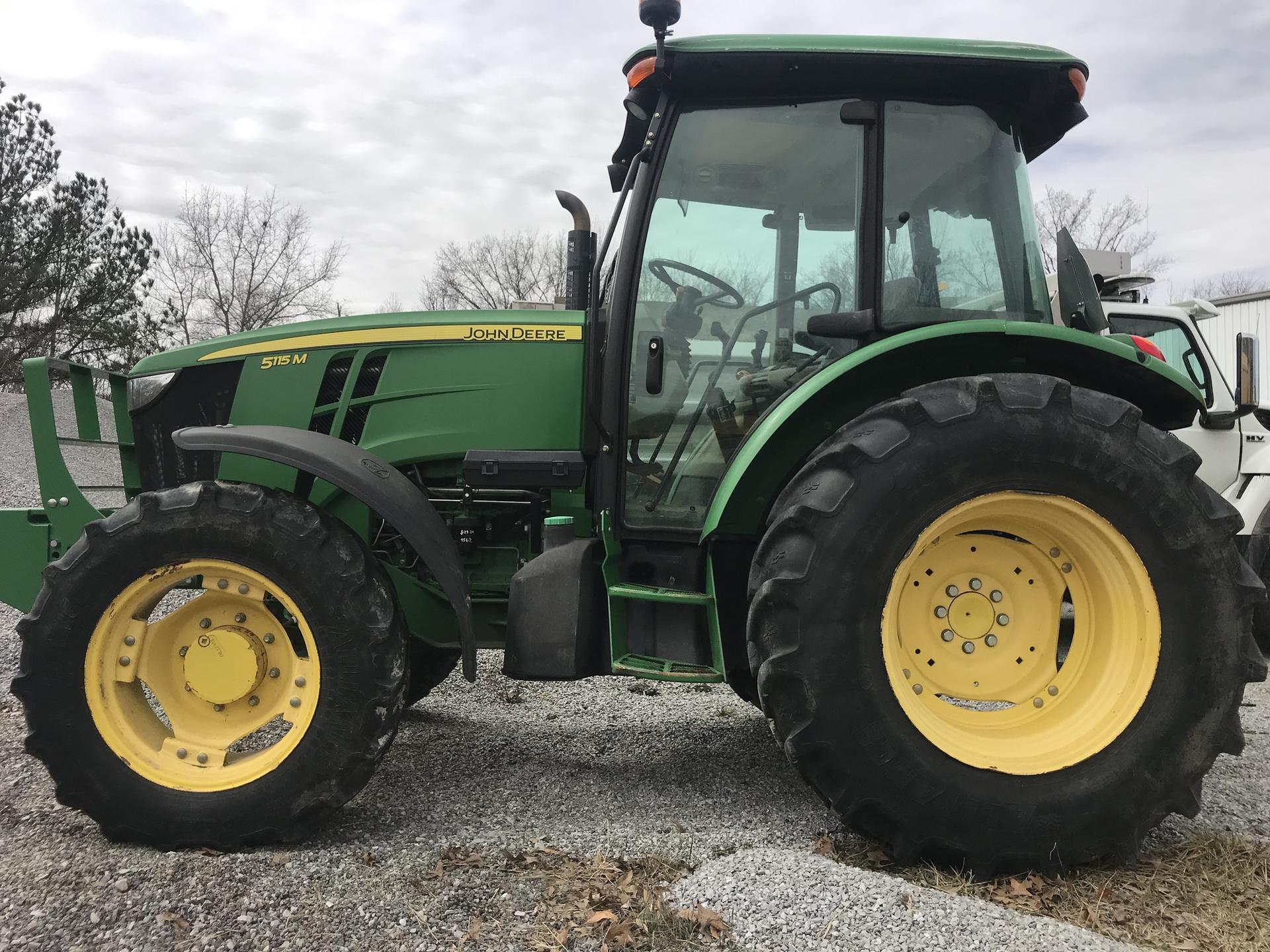 2014 John Deere 5115M Image