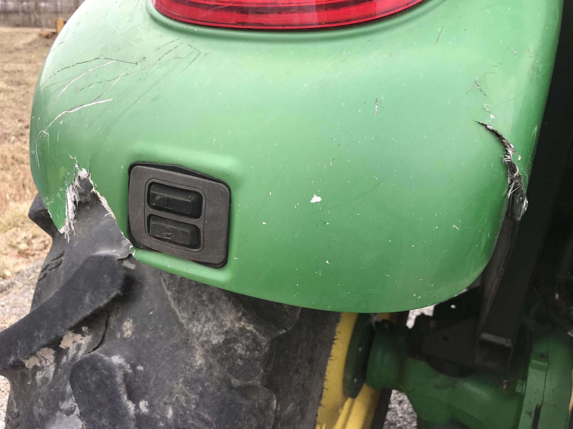 2014 John Deere 5115M Image