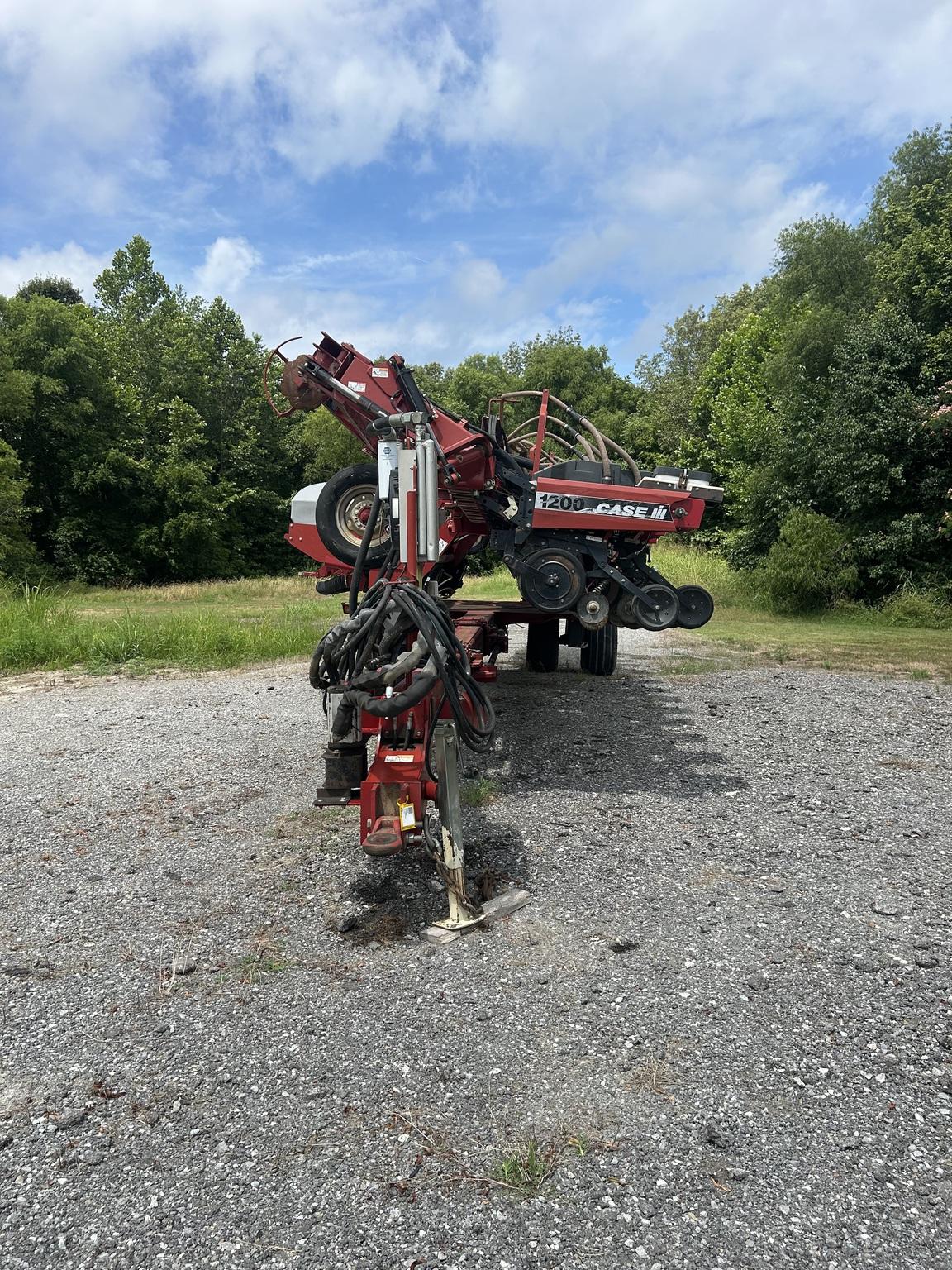 2005 Case IH 1200 Image