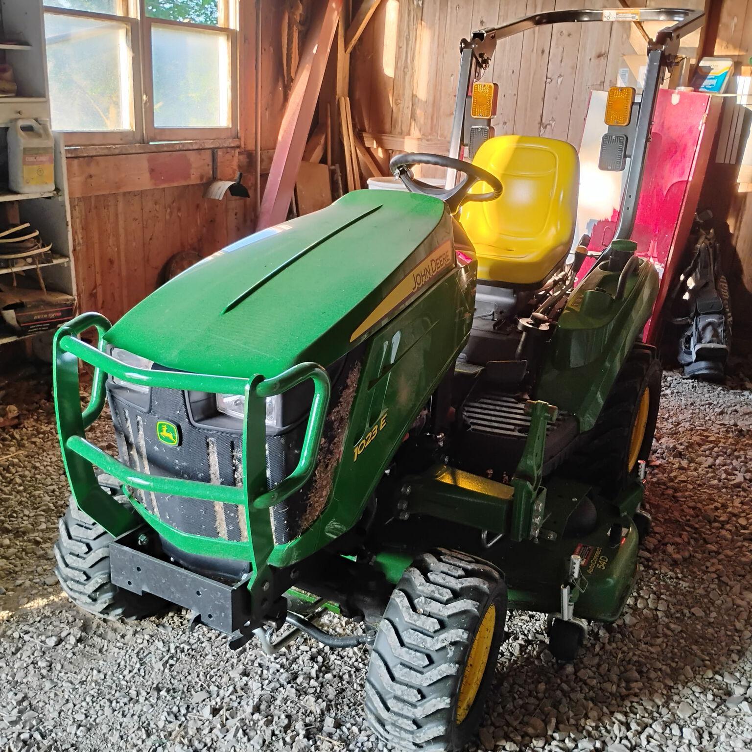 2022 John Deere 1023E Image