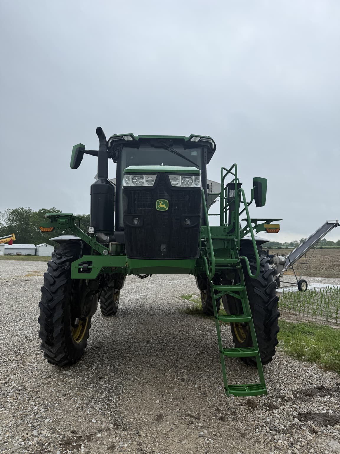 2022 John Deere 600R Image