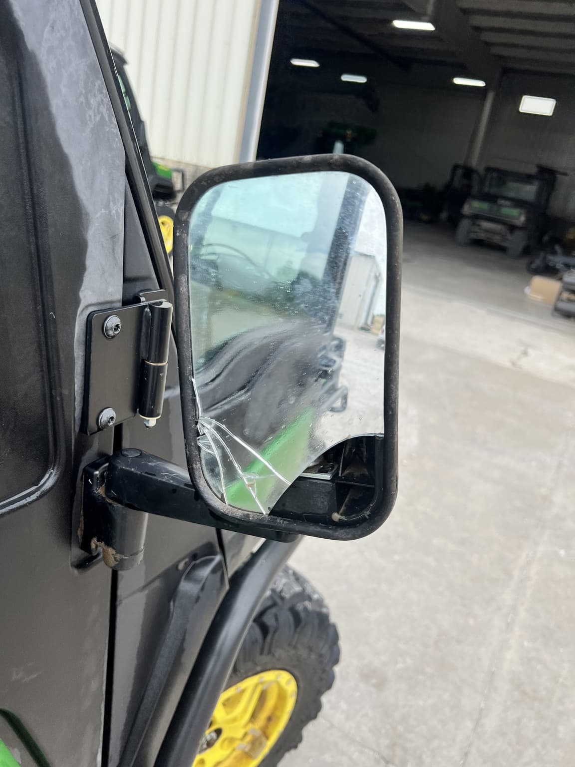 2019 John Deere XUV 835R Image