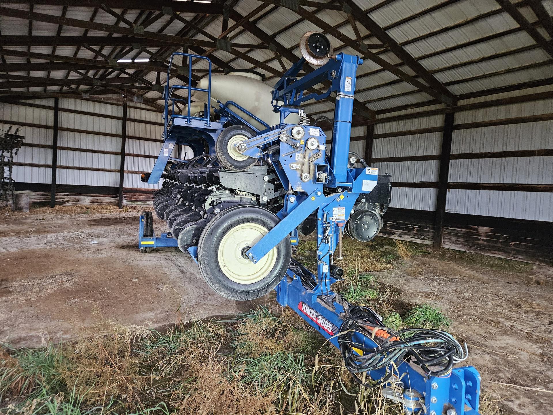 2021 Kinze 3605 Image