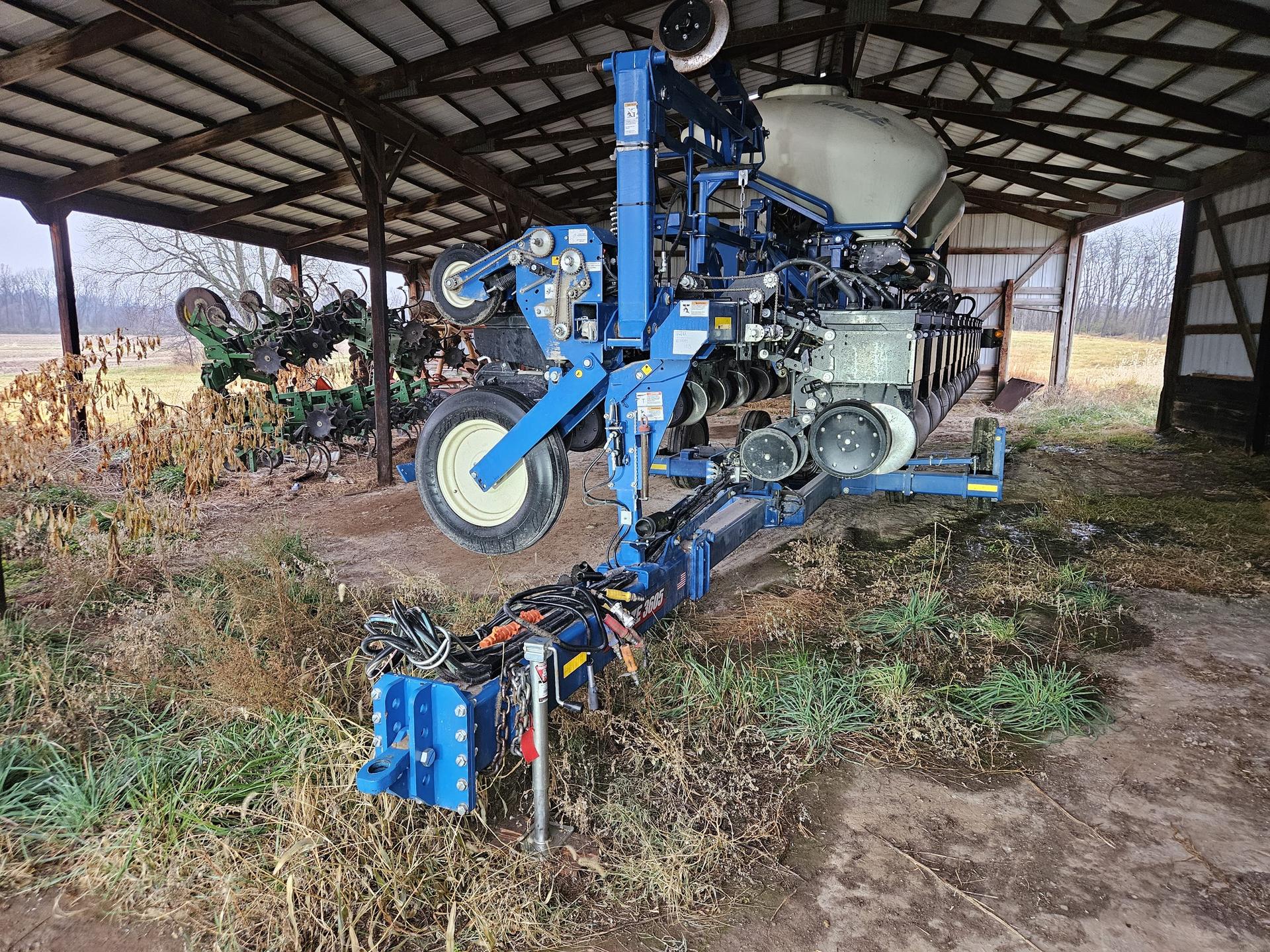 2021 Kinze 3605 Image