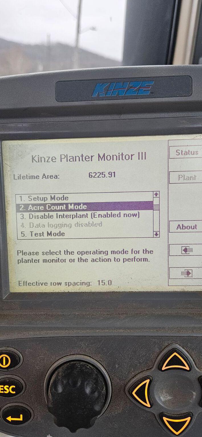 2021 Kinze 3605 Image