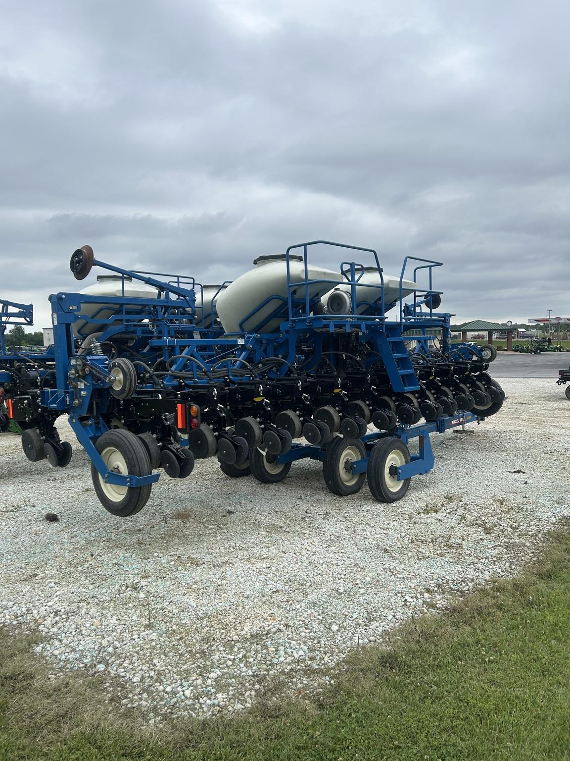 2021 Kinze 3605 Image