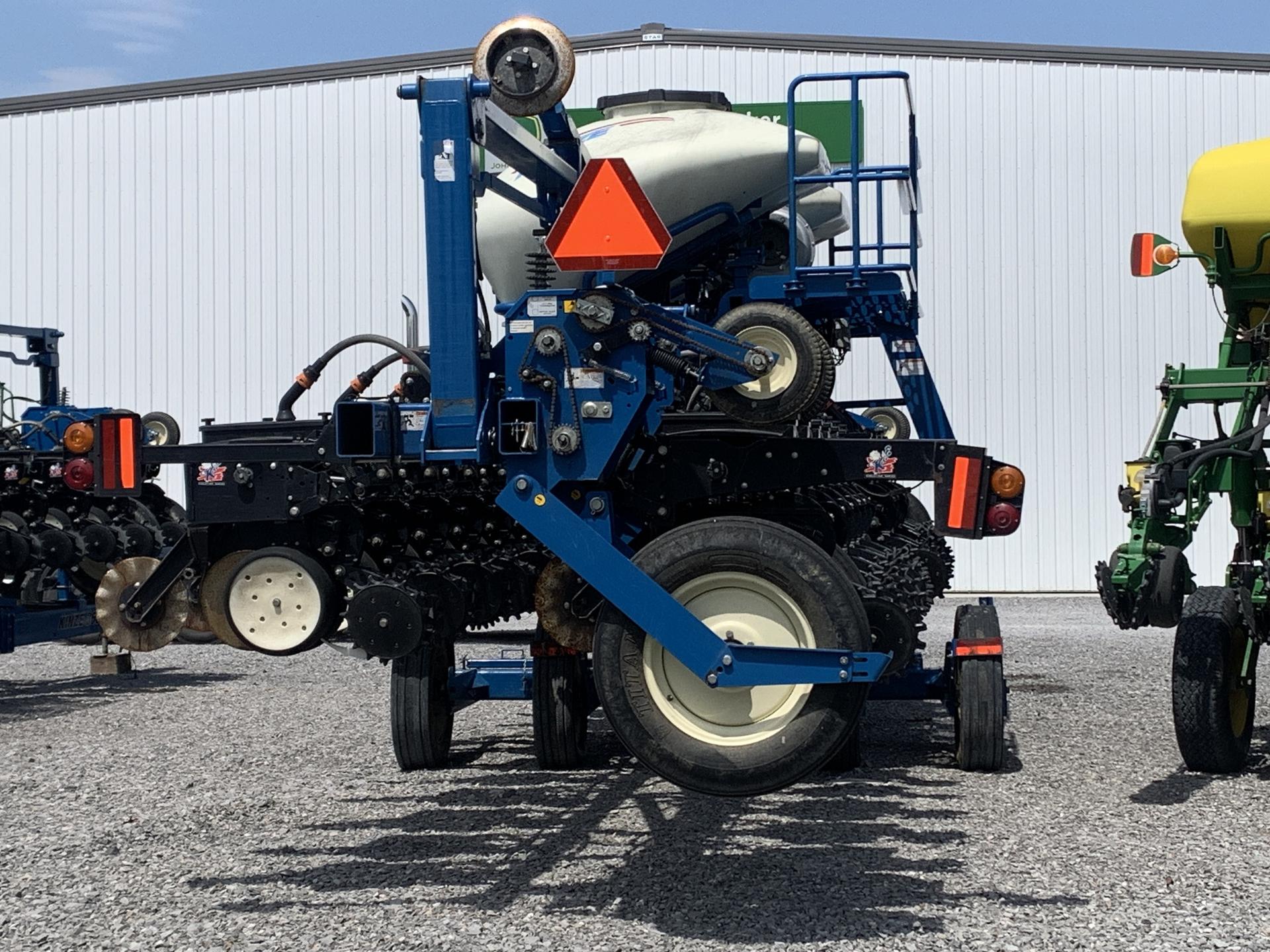 2014 Kinze 3600 Image