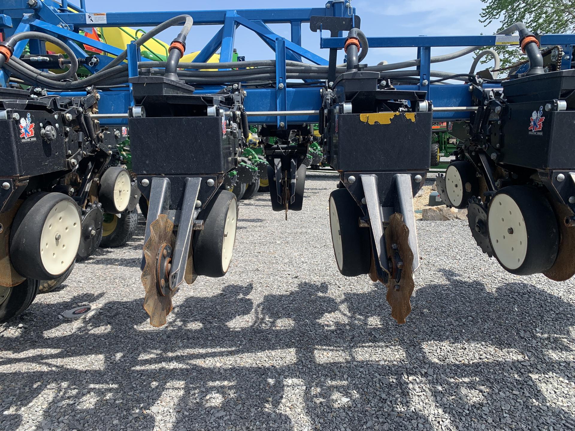 2014 Kinze 3600 Image
