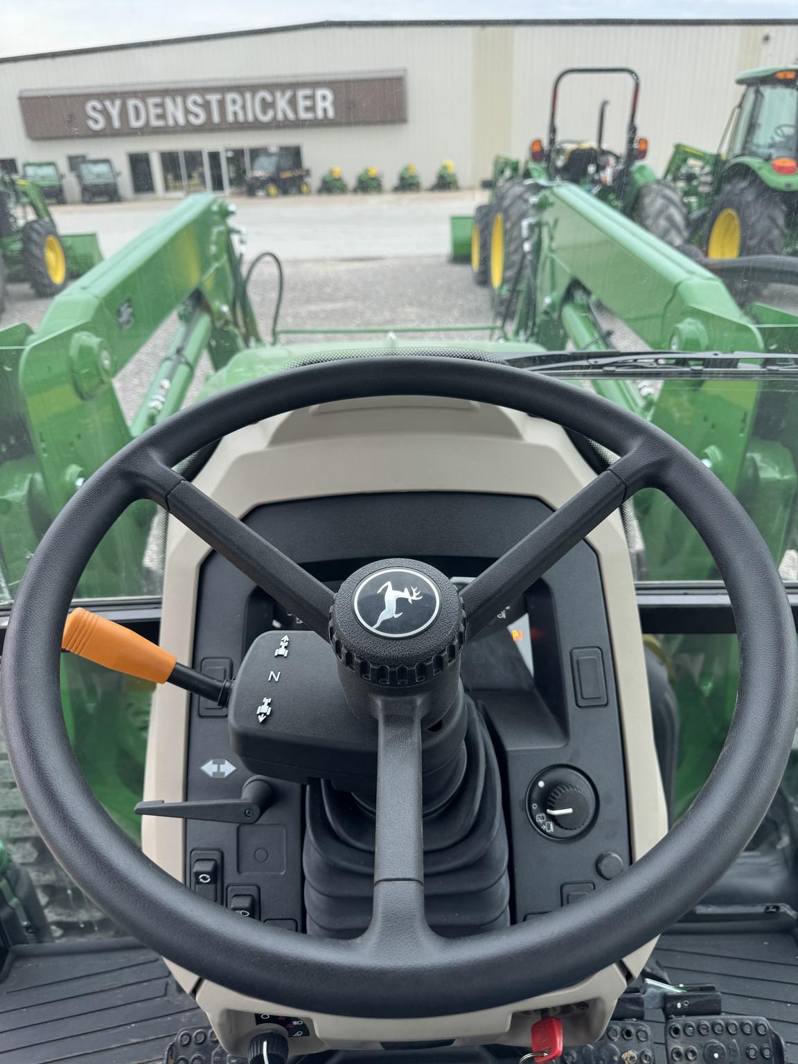 2024 John Deere 5075E Image