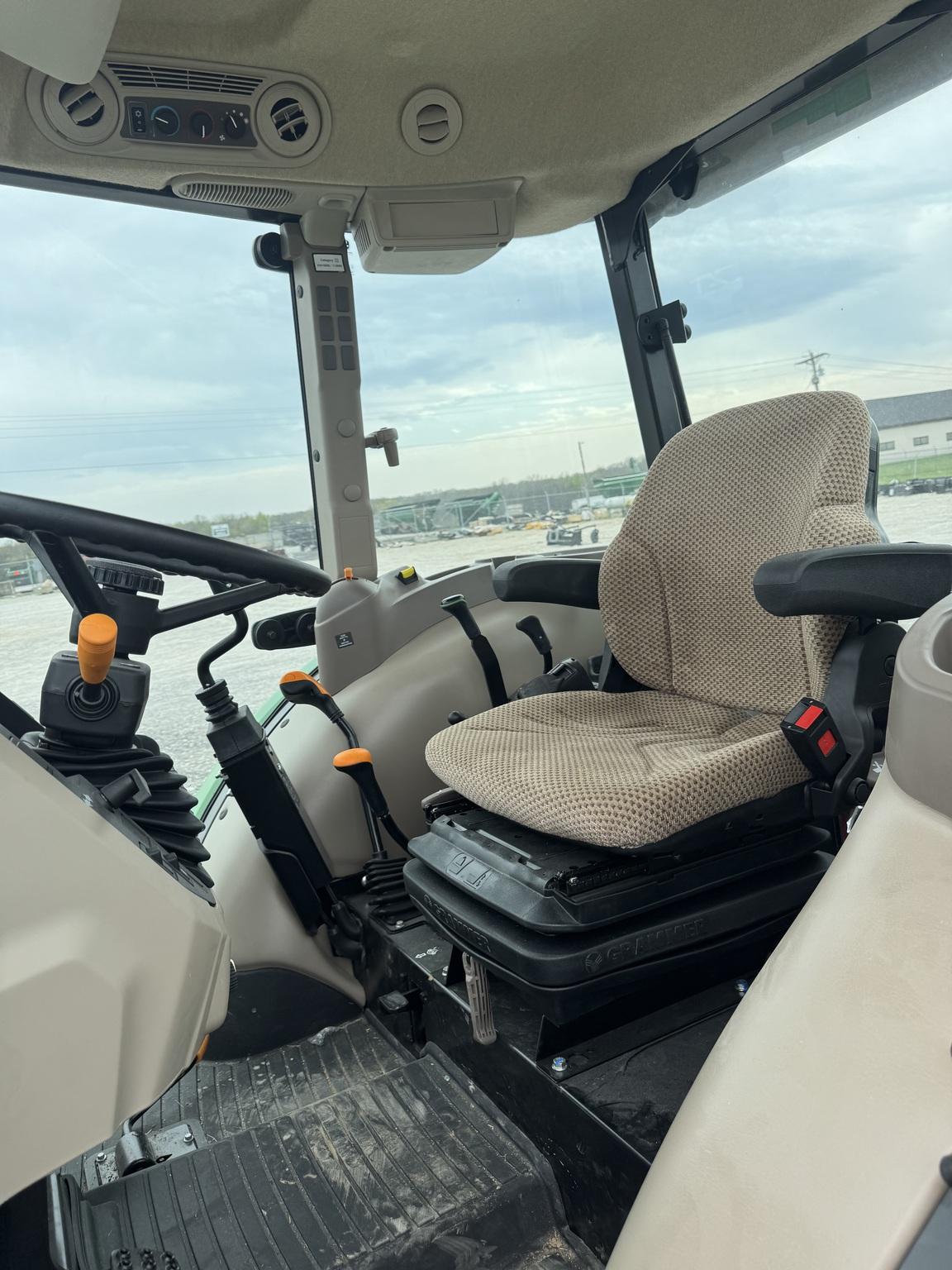2024 John Deere 5075E Image