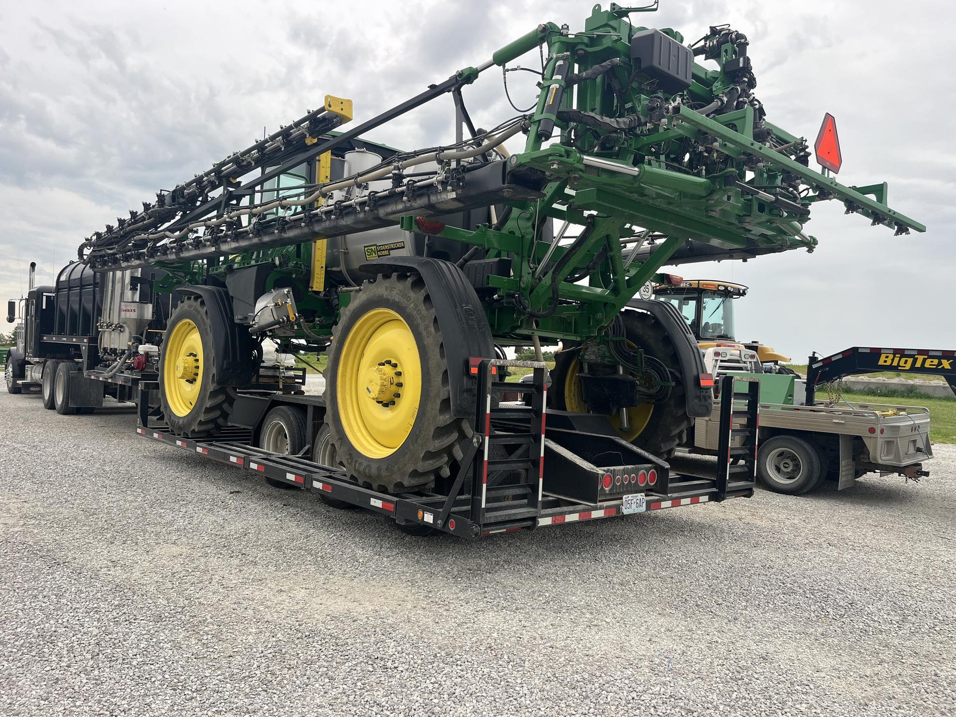 2022 John Deere 410R Image
