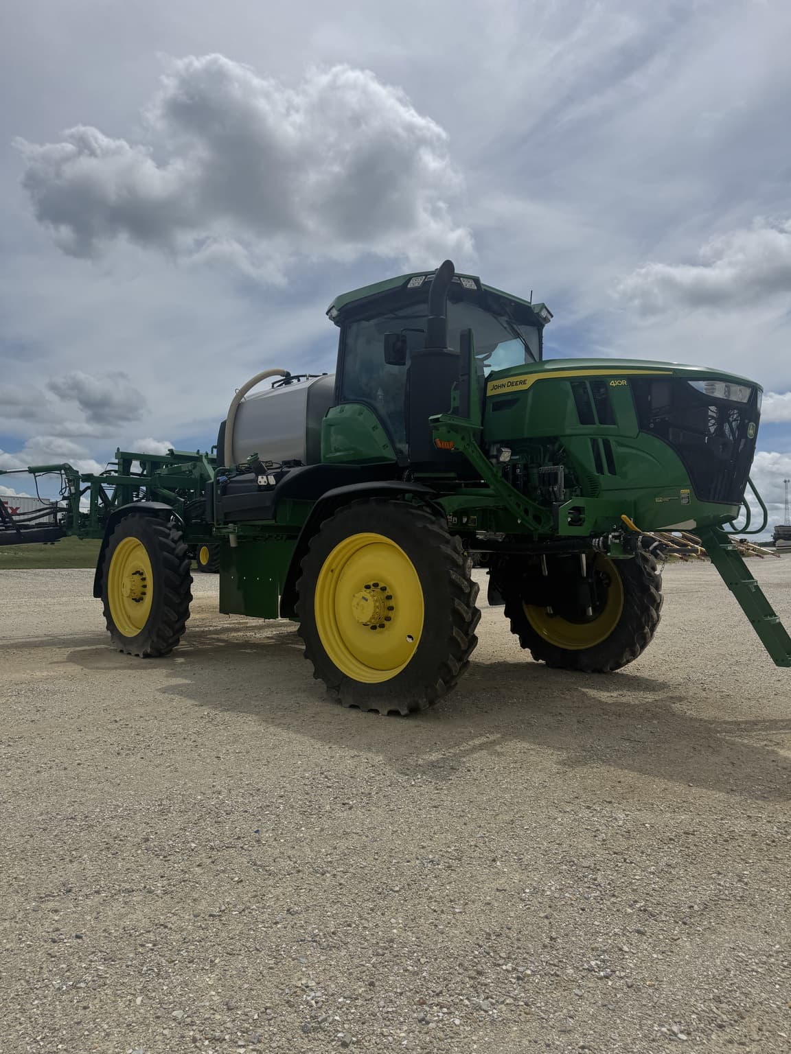 2022 John Deere 410R Image