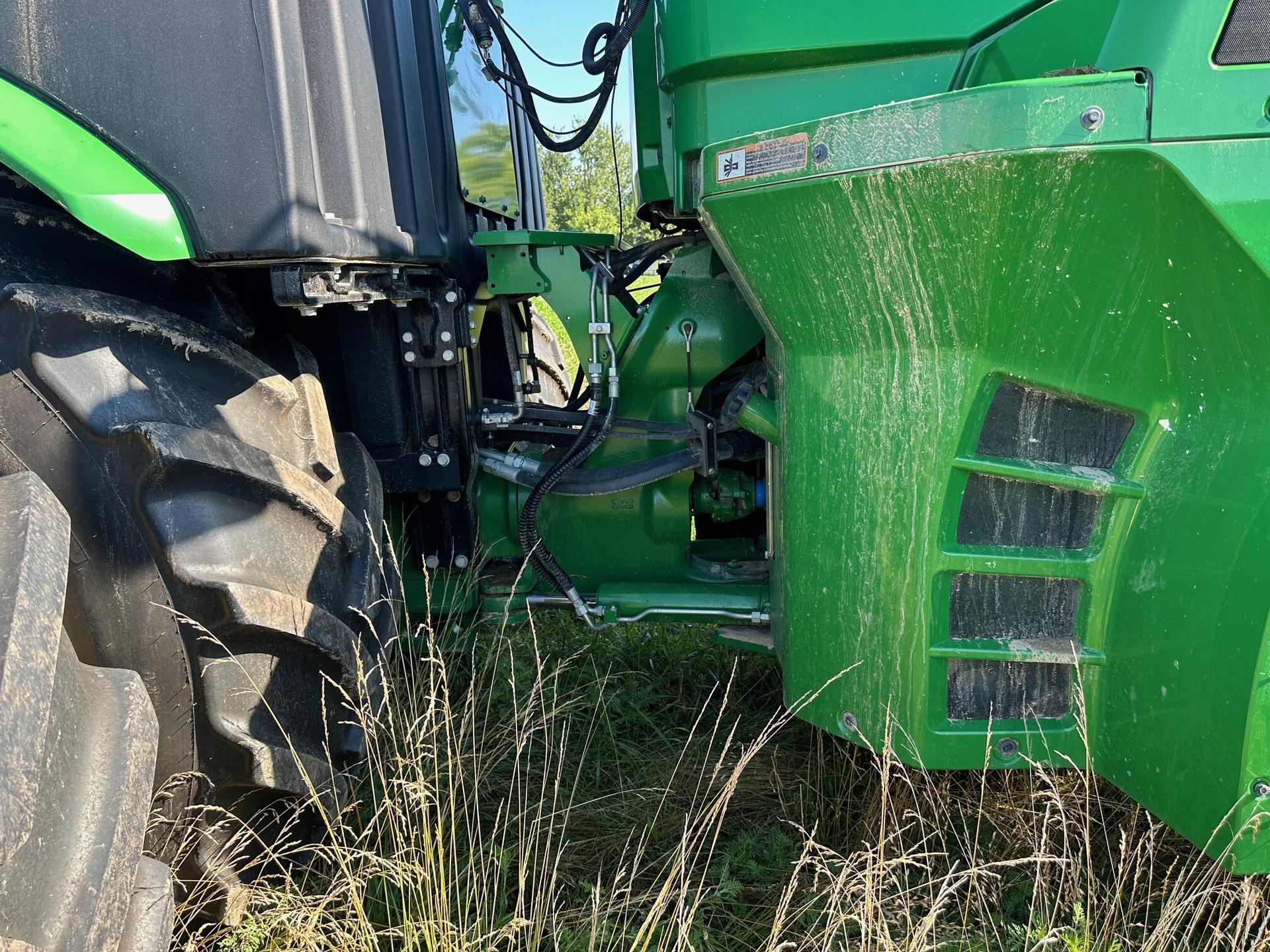 2018 John Deere 9520R Image