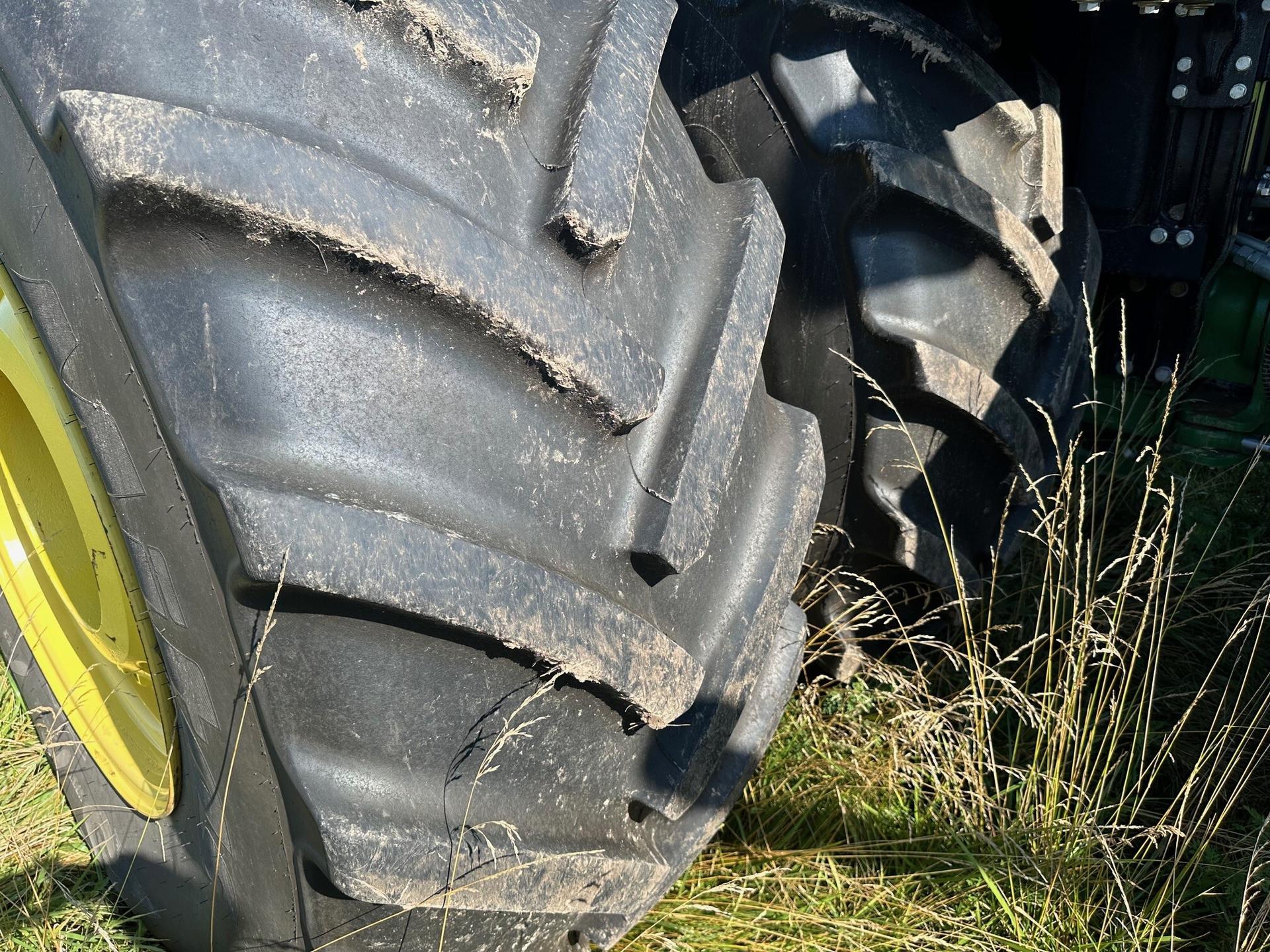 2018 John Deere 9520R Image