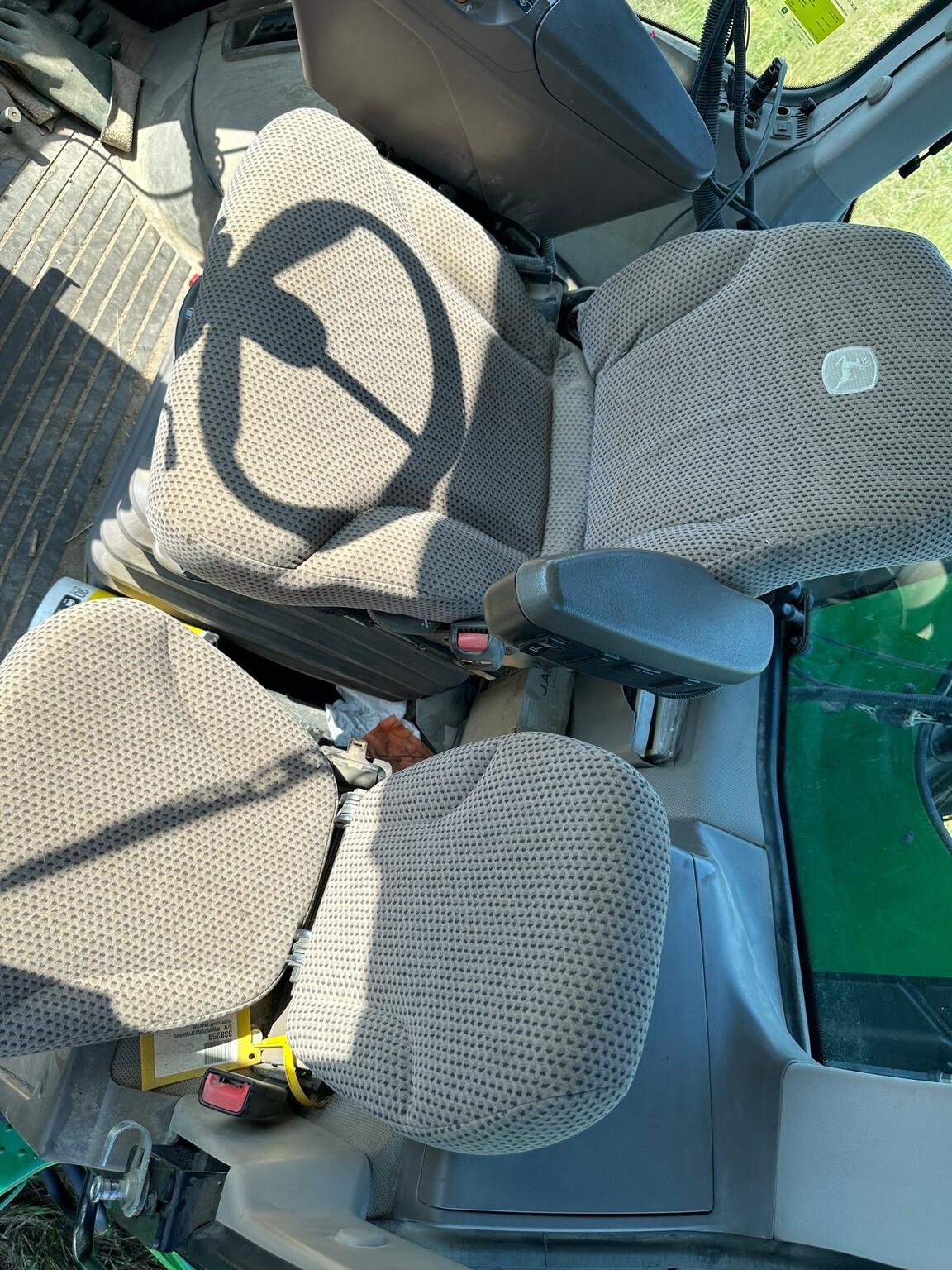 2018 John Deere 9520R Image