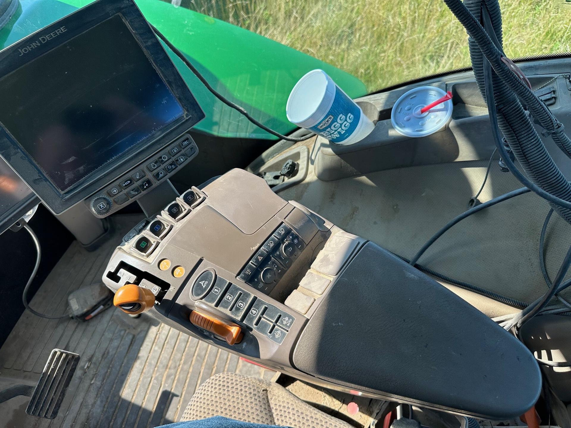 2018 John Deere 9520R Image