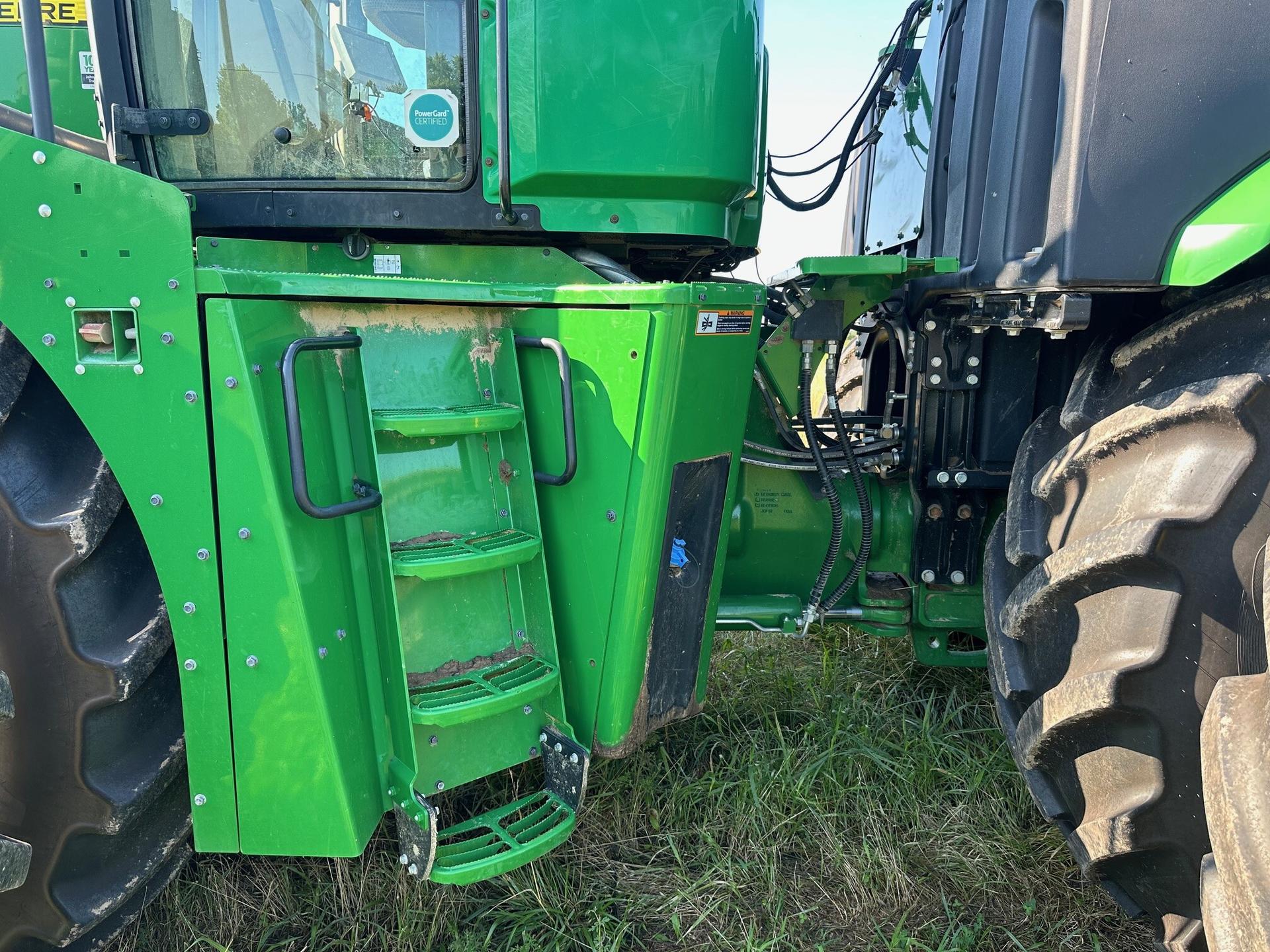 2018 John Deere 9520R Image