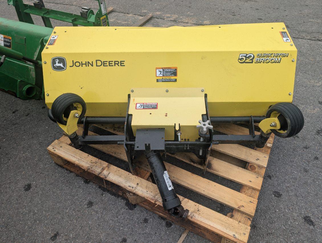2015 John Deere 1025R Image