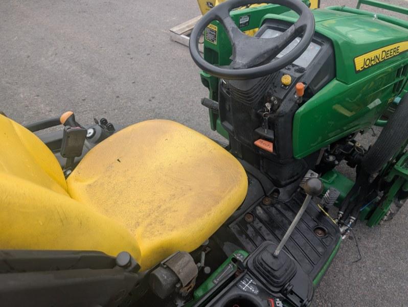 2015 John Deere 1025R Image