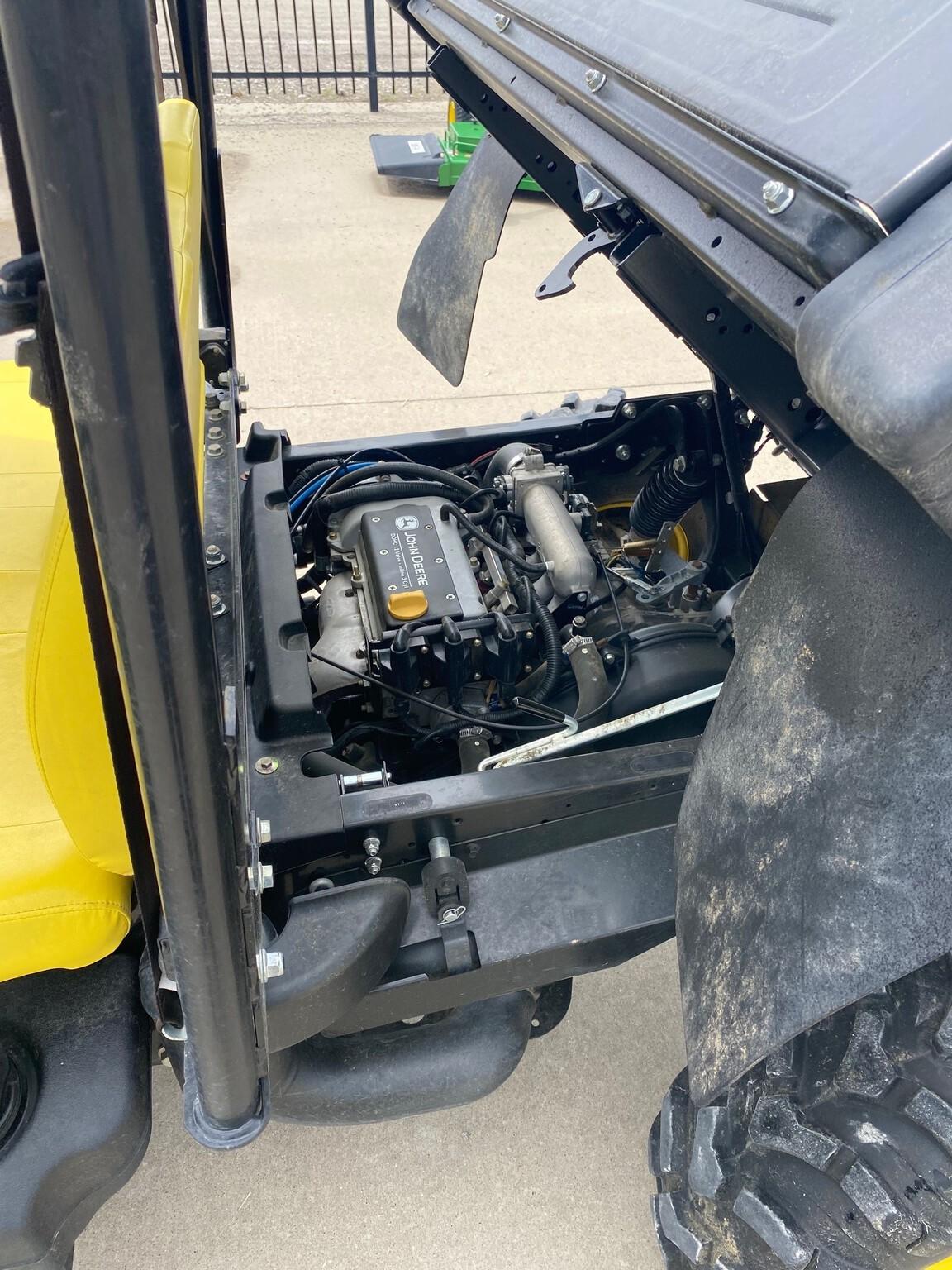 2017 John Deere XUV 825i Image