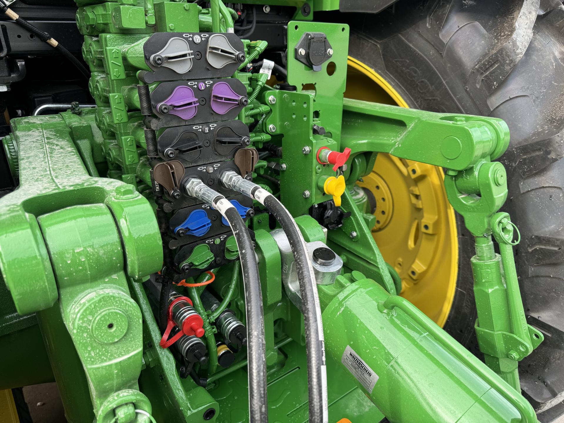 2024 John Deere 8R 310 Image