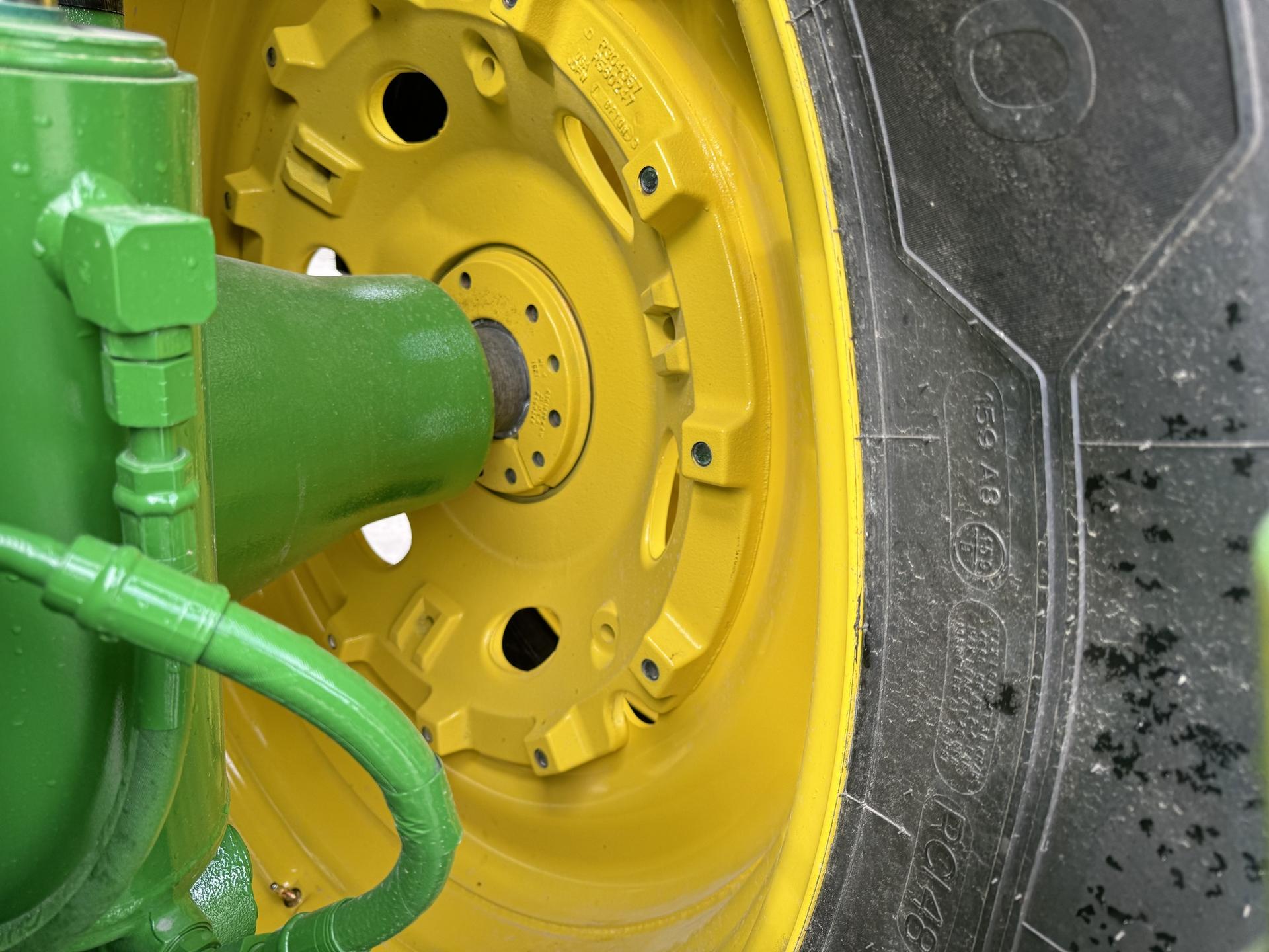 2024 John Deere 8R 310 Image