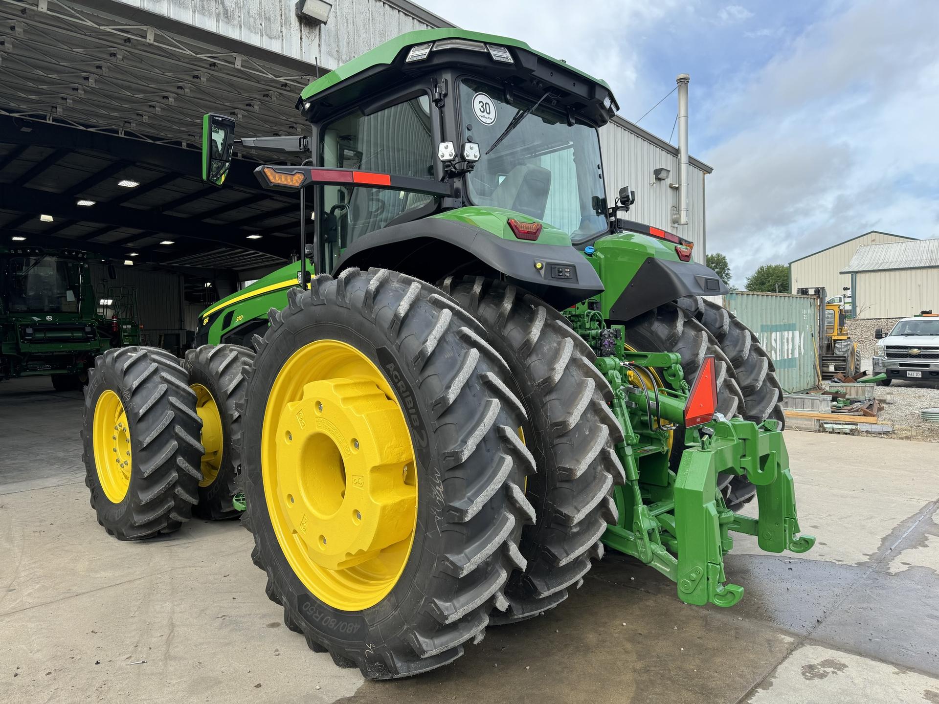 2024 John Deere 8R 310 Image