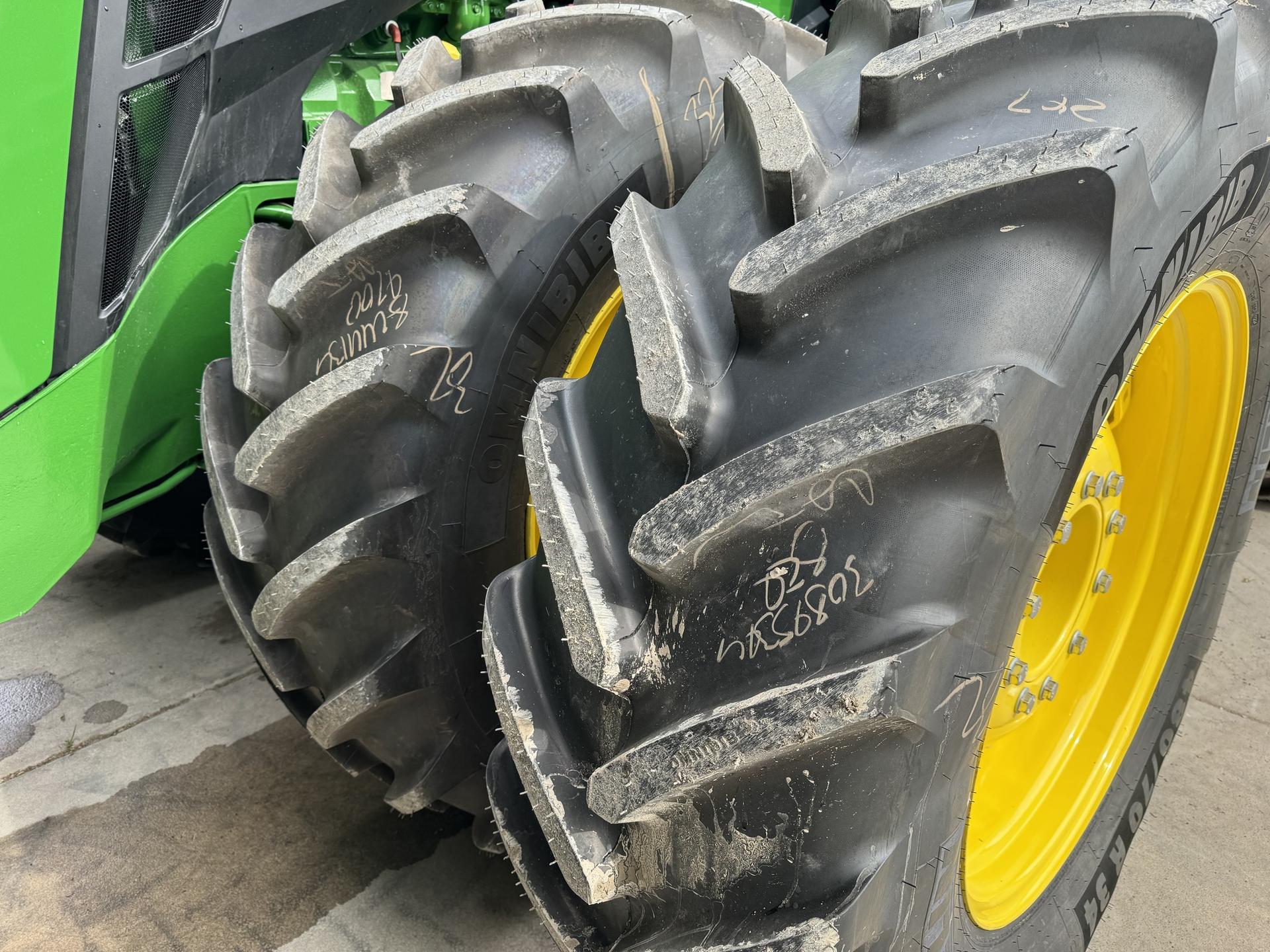 2024 John Deere 8R 310 Image
