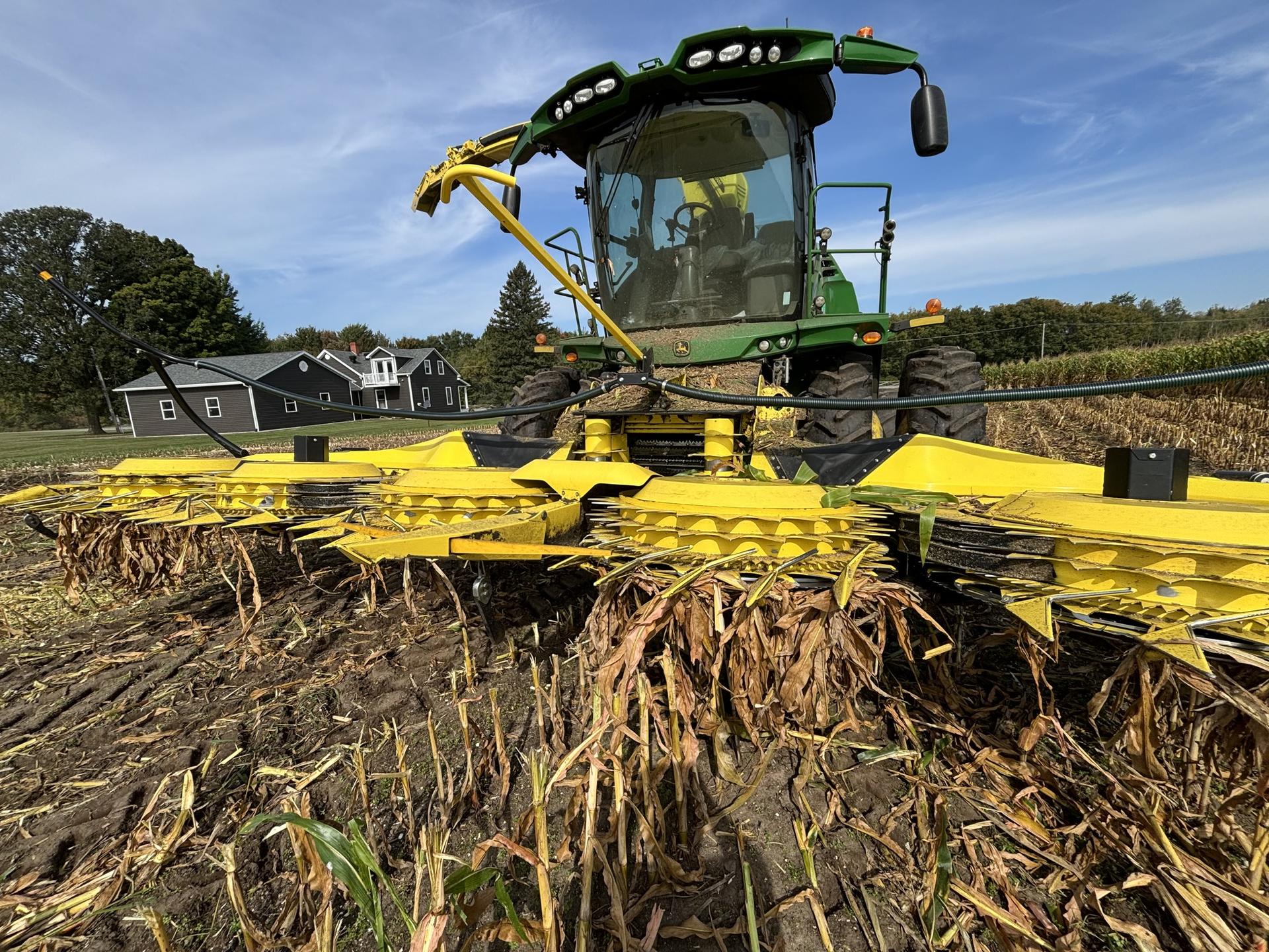 2023 John Deere 9900 Image