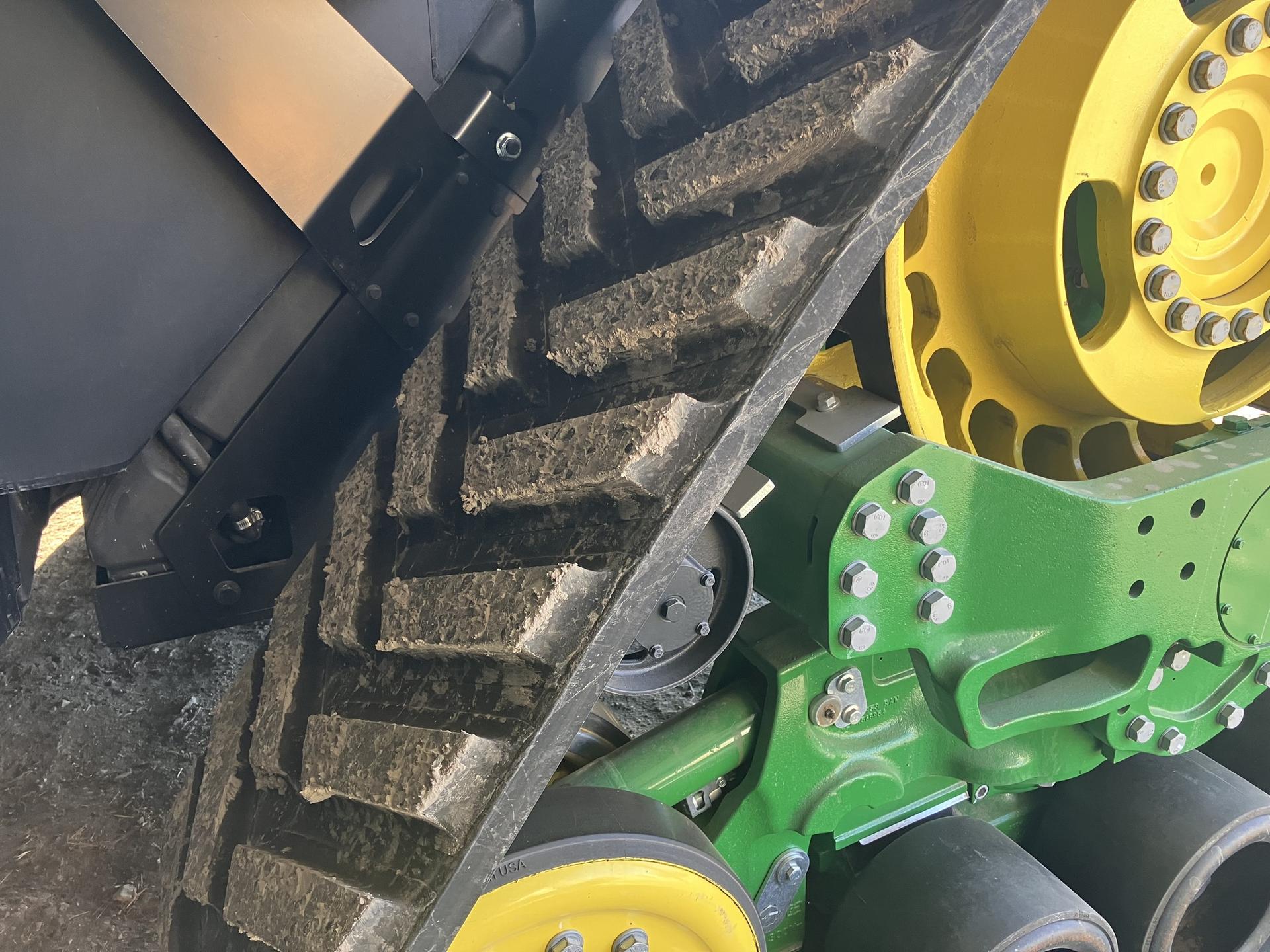2020 John Deere 8RX 410 Image