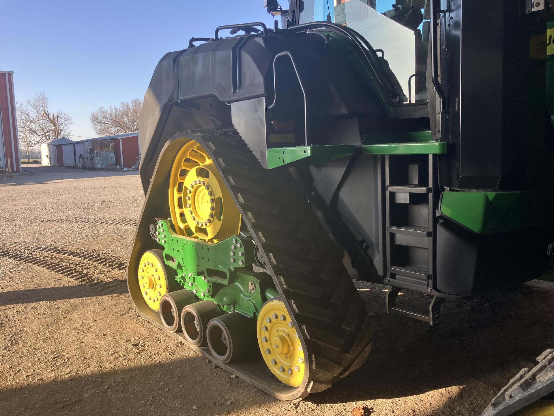 2020 John Deere 8RX 410 Image