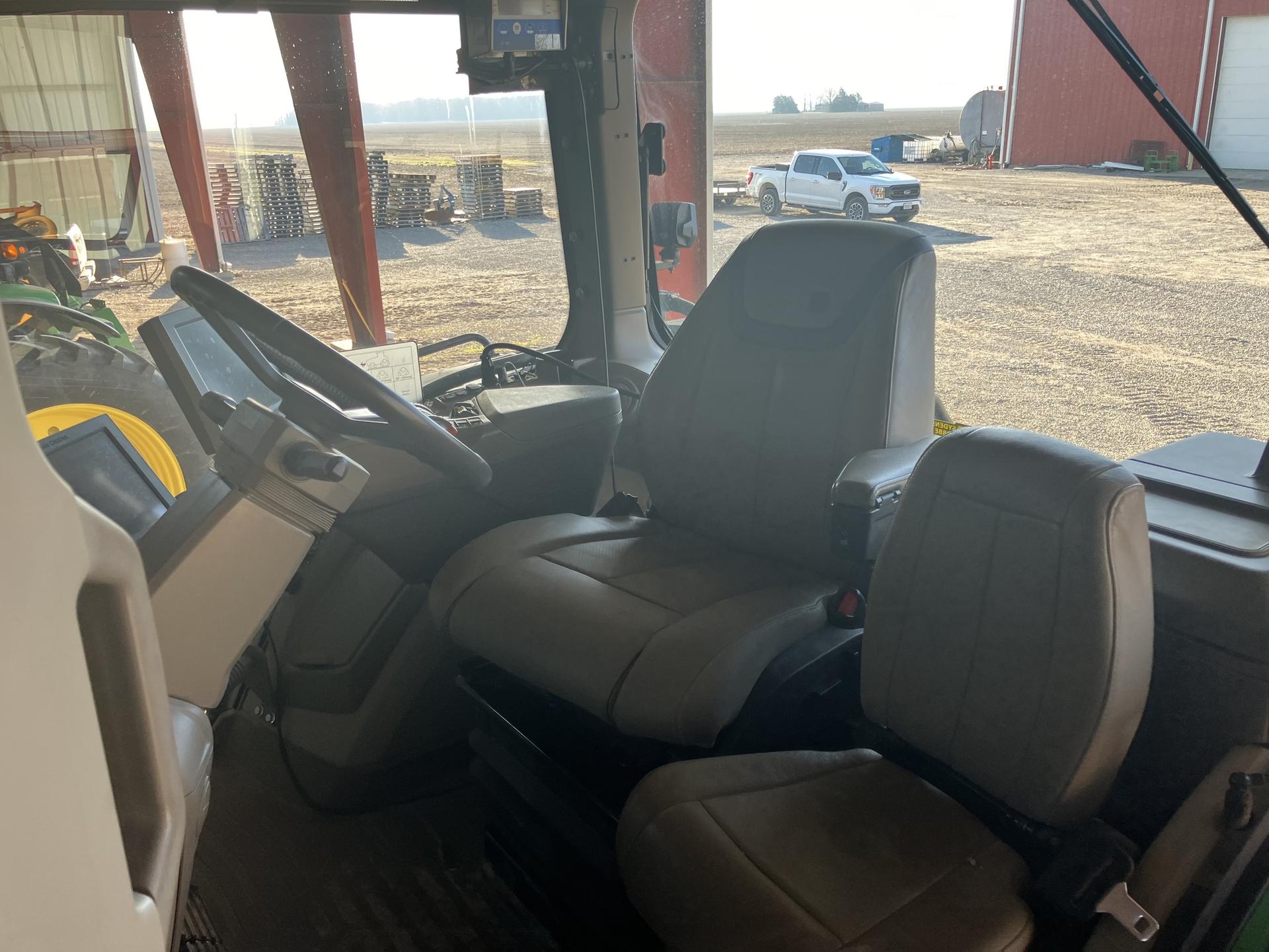 2020 John Deere 8RX 410 Image