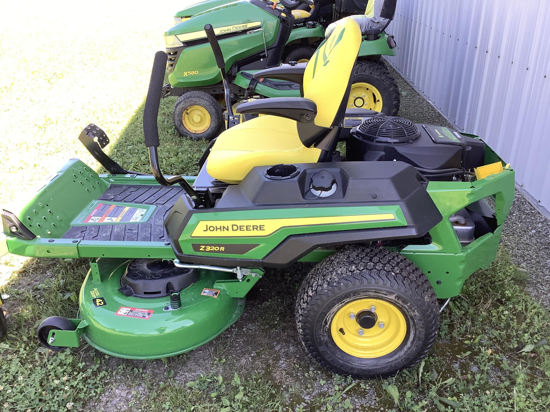 2025 John Deere Z320R Image