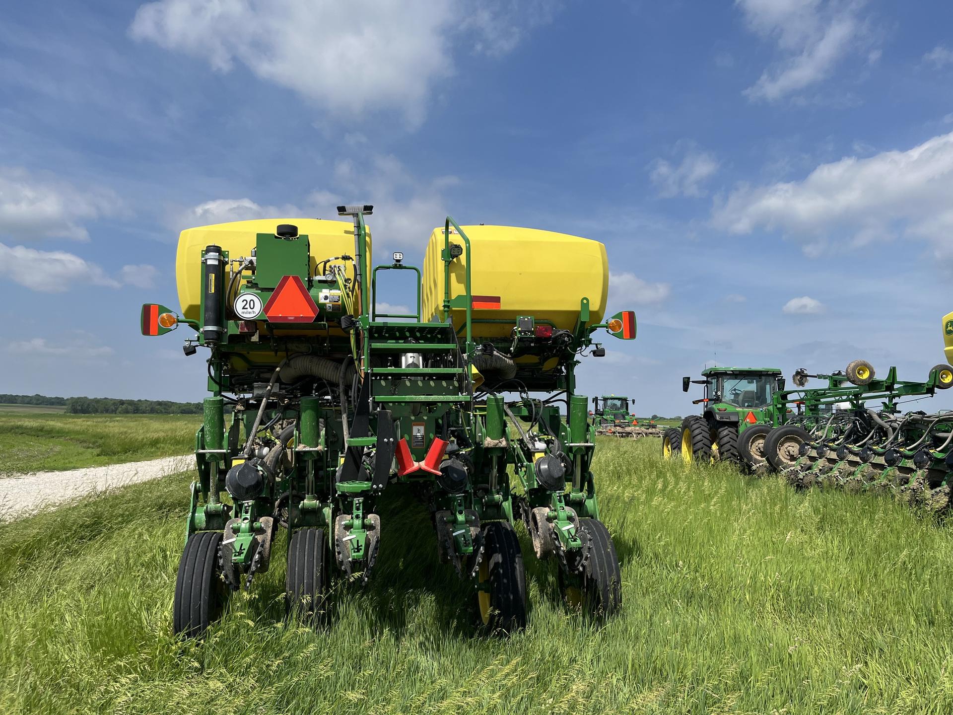 2024 John Deere 1775NT Image