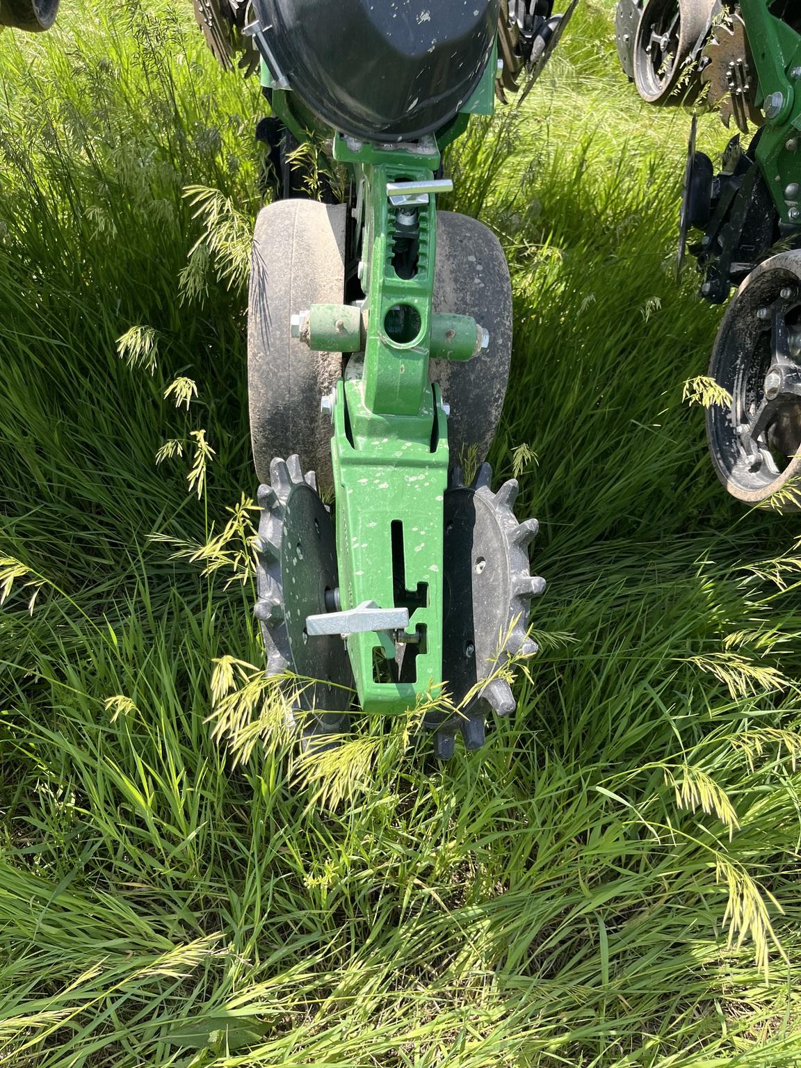 2024 John Deere 1775NT Image