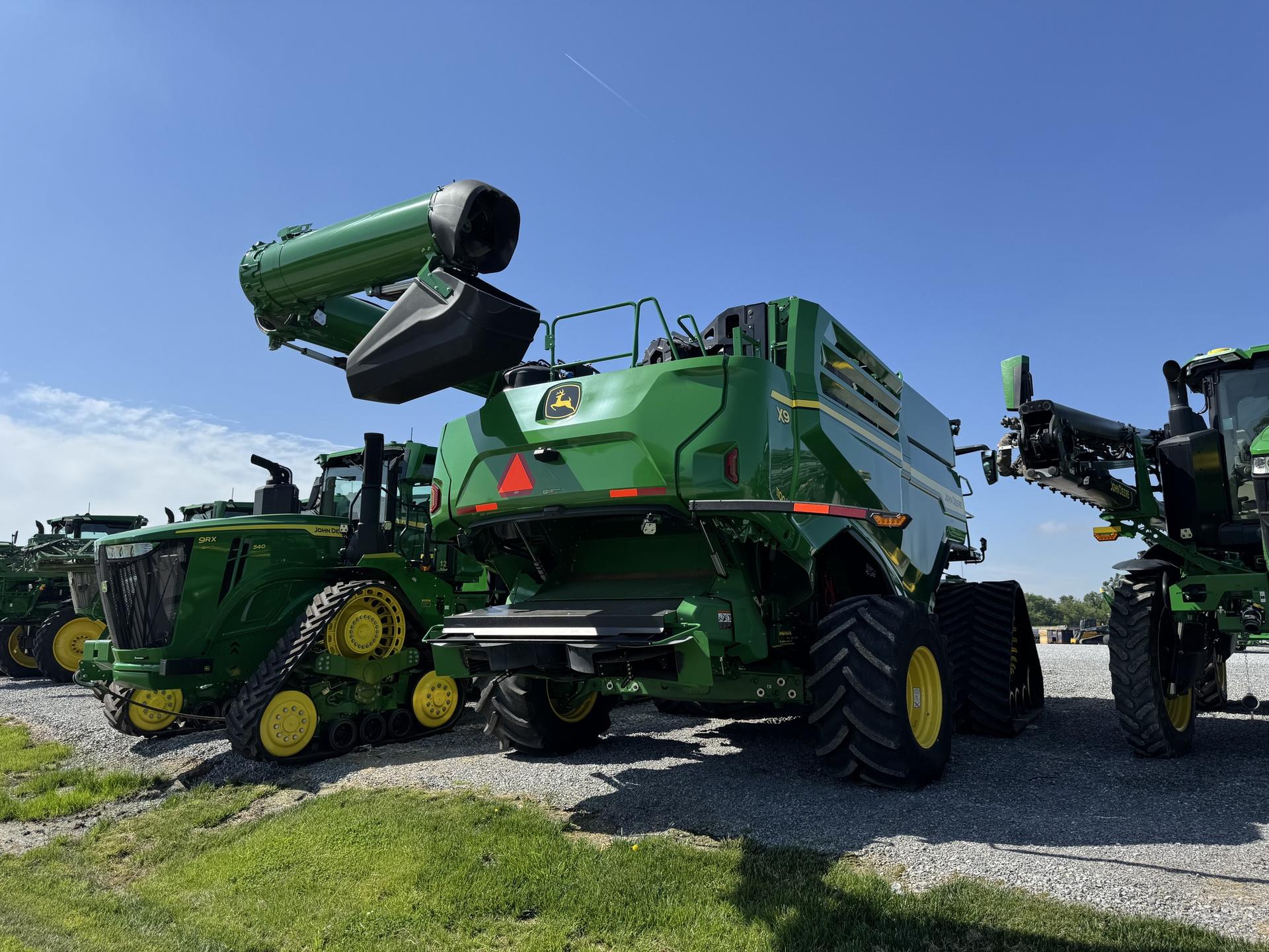 2023 John Deere X9 1100 Image