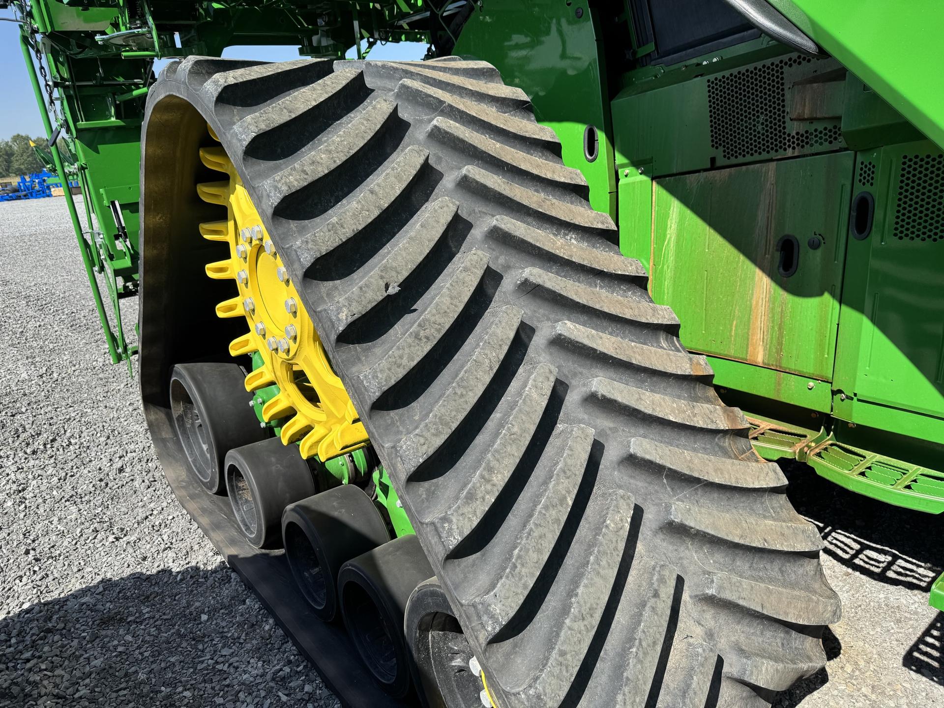2023 John Deere X9 1100 Image
