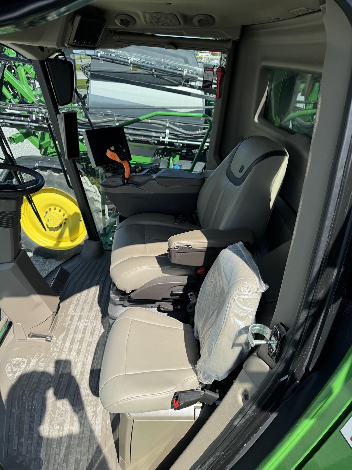 2023 John Deere X9 1100 Image
