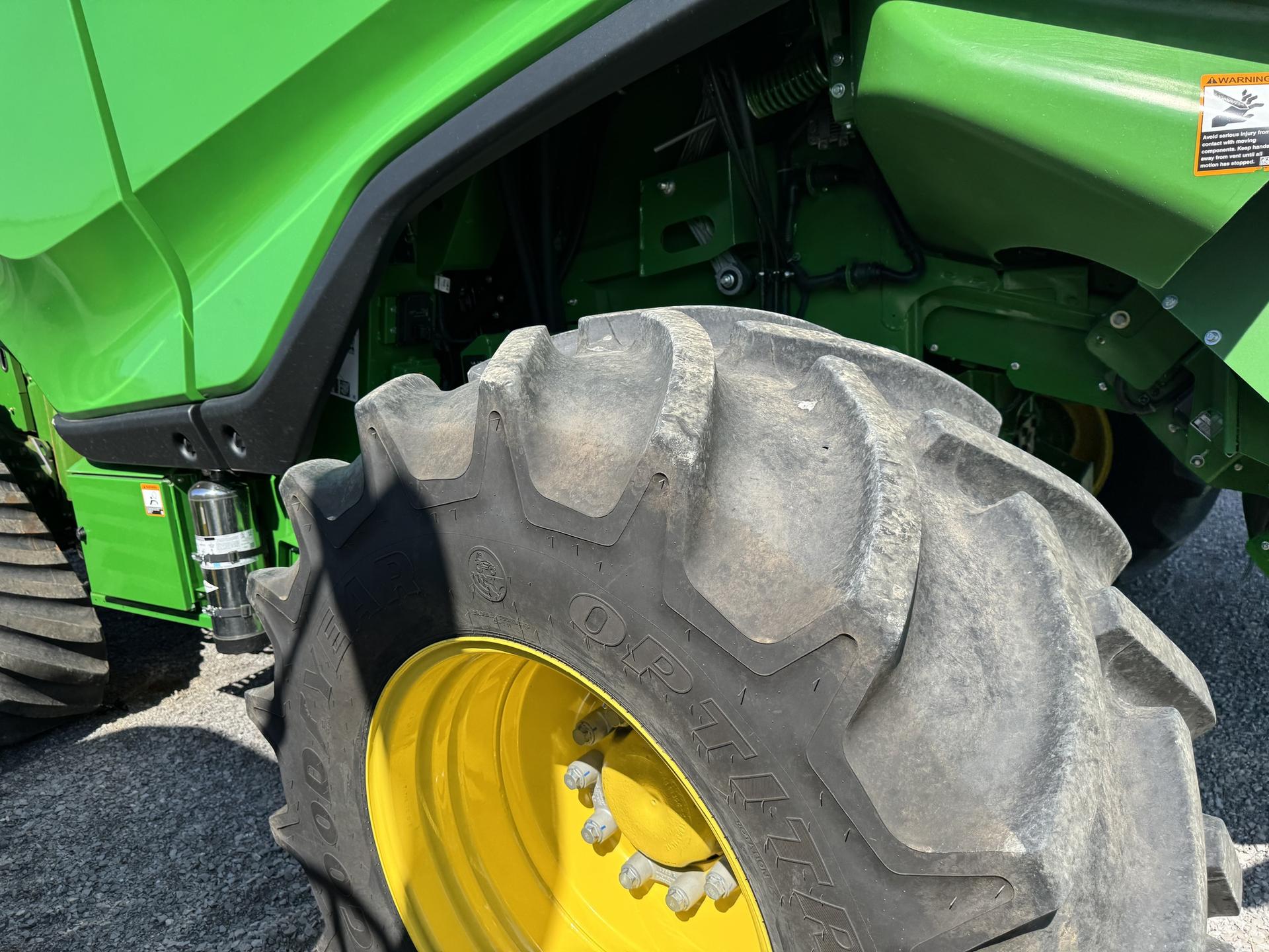 2023 John Deere X9 1100 Image