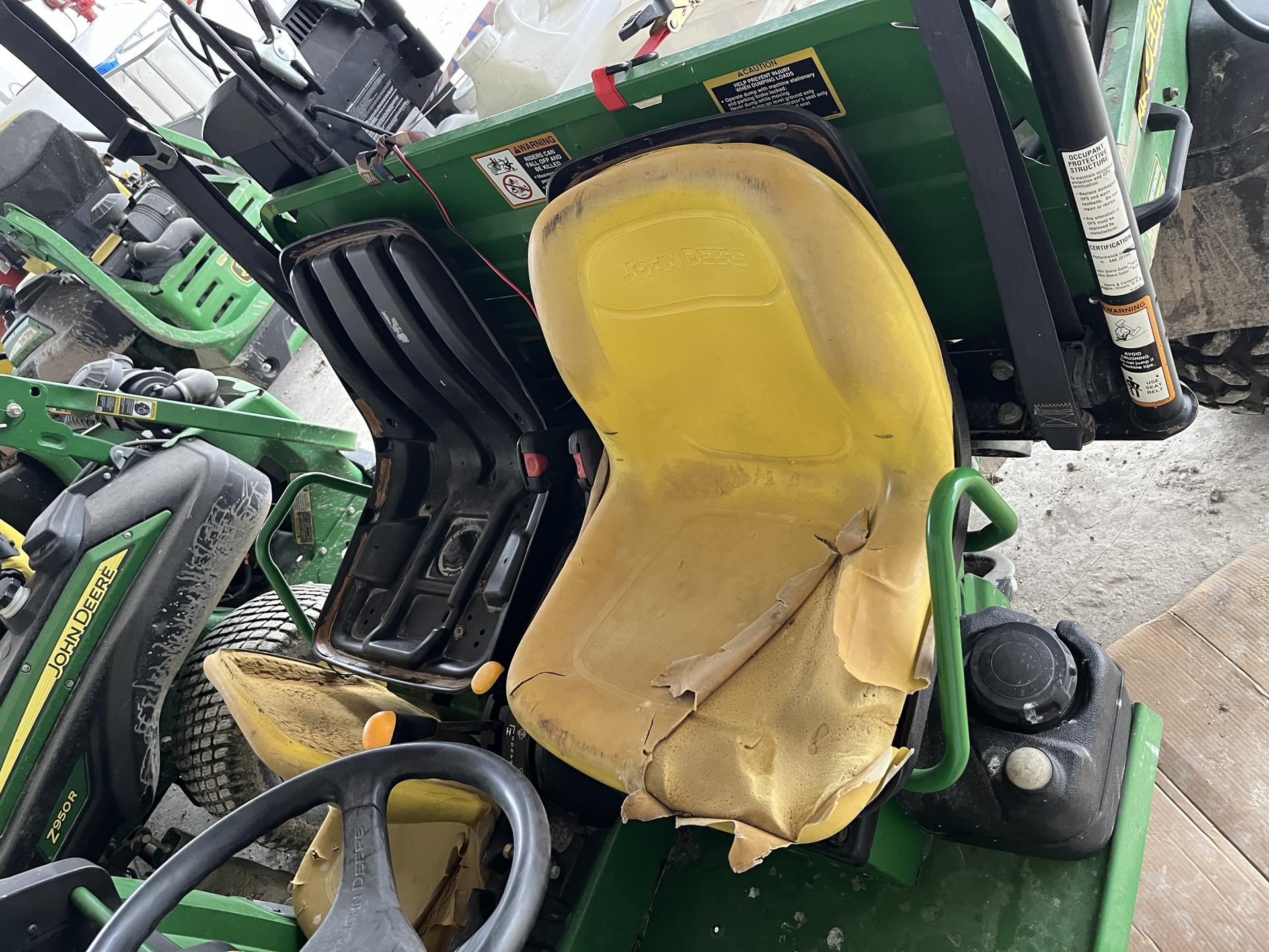 2008 John Deere XUV 620i Image