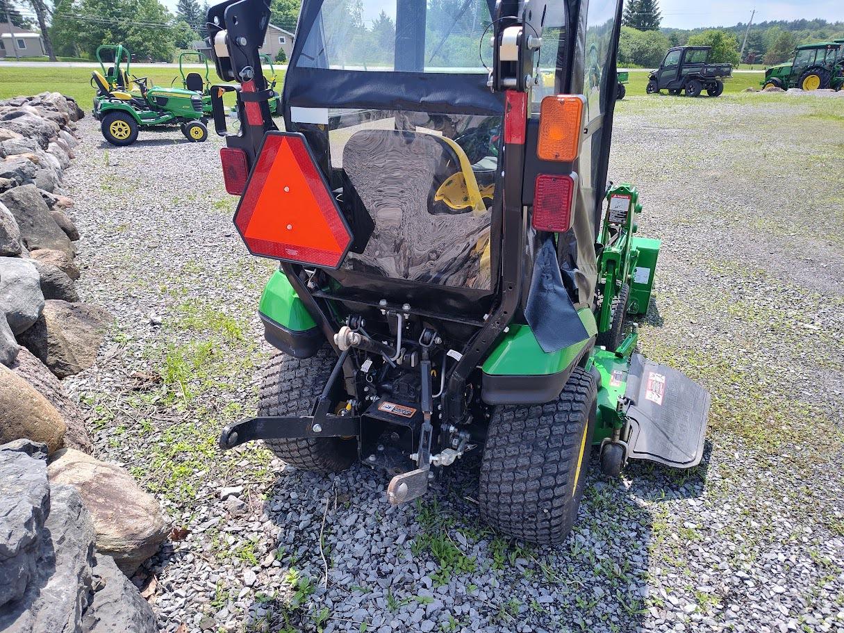2017 John Deere 1025R Image