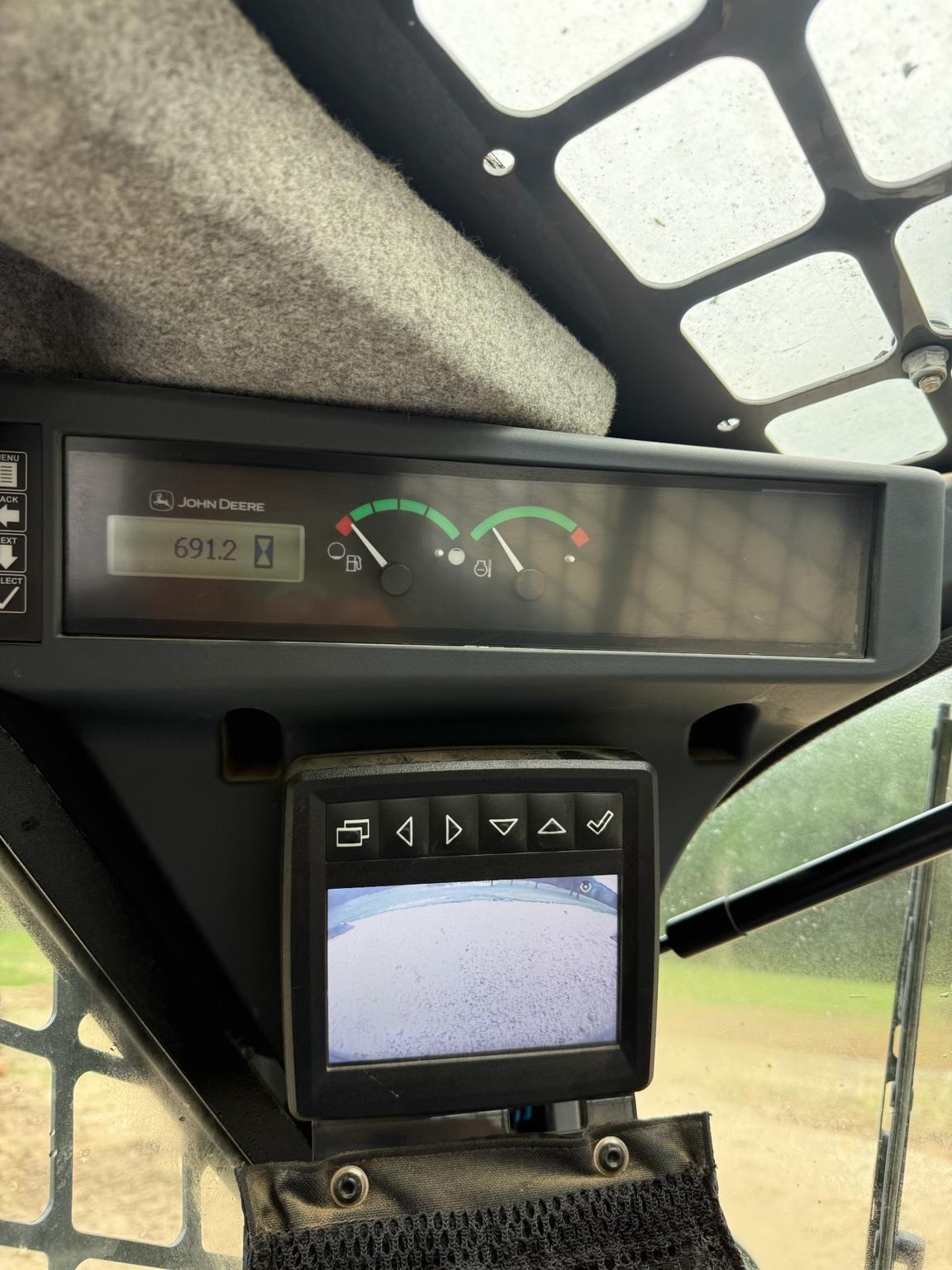 2021 John Deere 331G Image