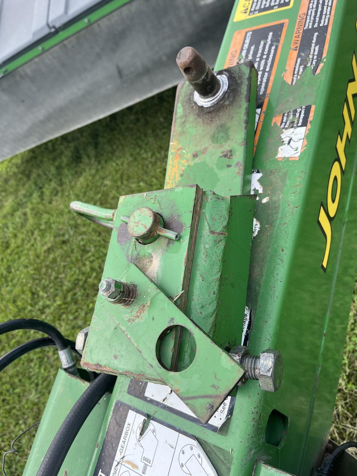 2004 John Deere 926 Image